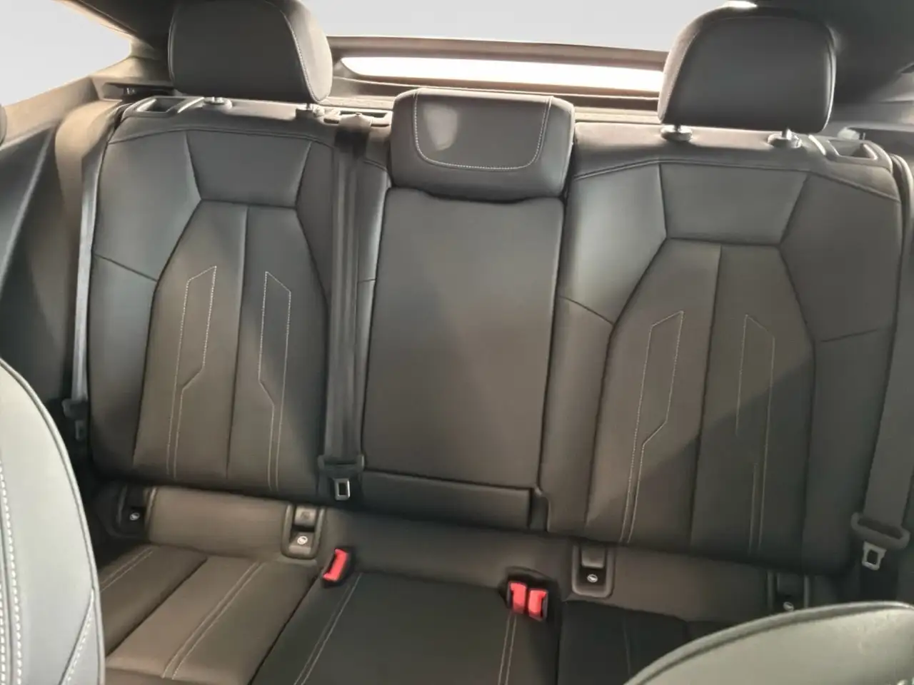 Audi Q4 e-tron снимка Audi Q4 e-tron
