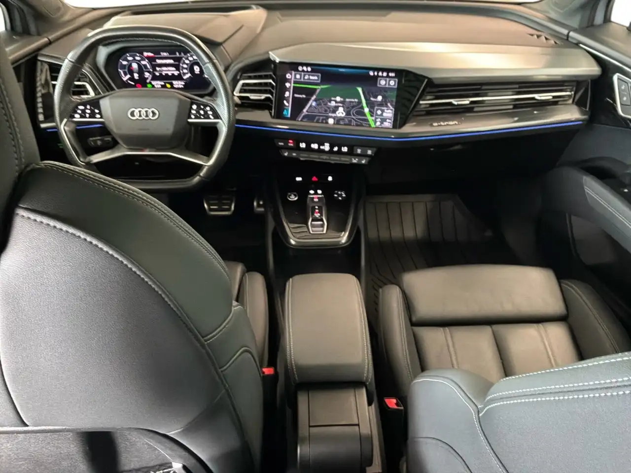 Audi Q4 e-tron снимка Audi Q4 e-tron
