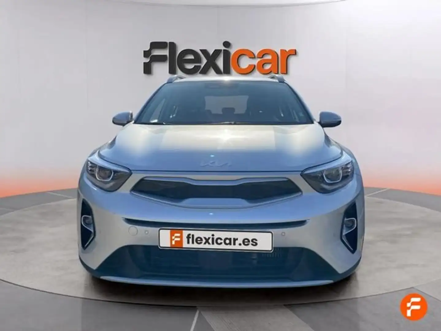 Kia Stonic 1.0 T-GDi 74kW (100CV) MHEV MT Business Gris - 2