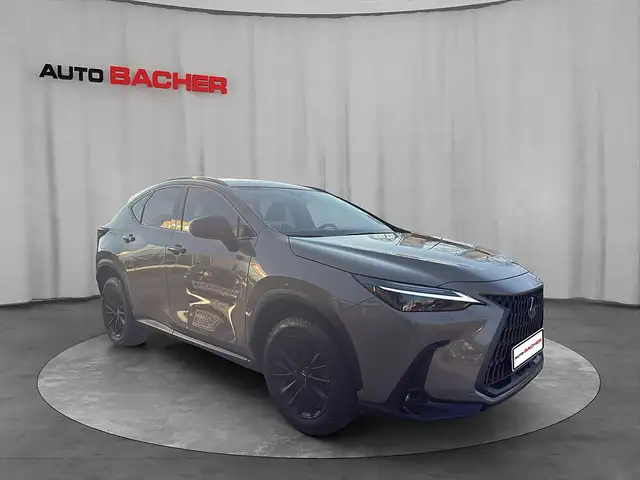 Lexus NX 450h+ Plug-In Hybrid Sondermodell Overtrail 309 PS Ansicht 4