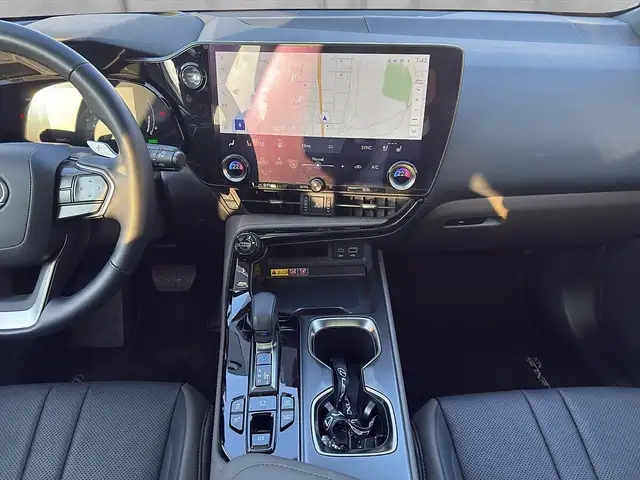 Lexus NX 450h+ Plug-In Hybrid Sondermodell Overtrail 309 PS Ansicht 11