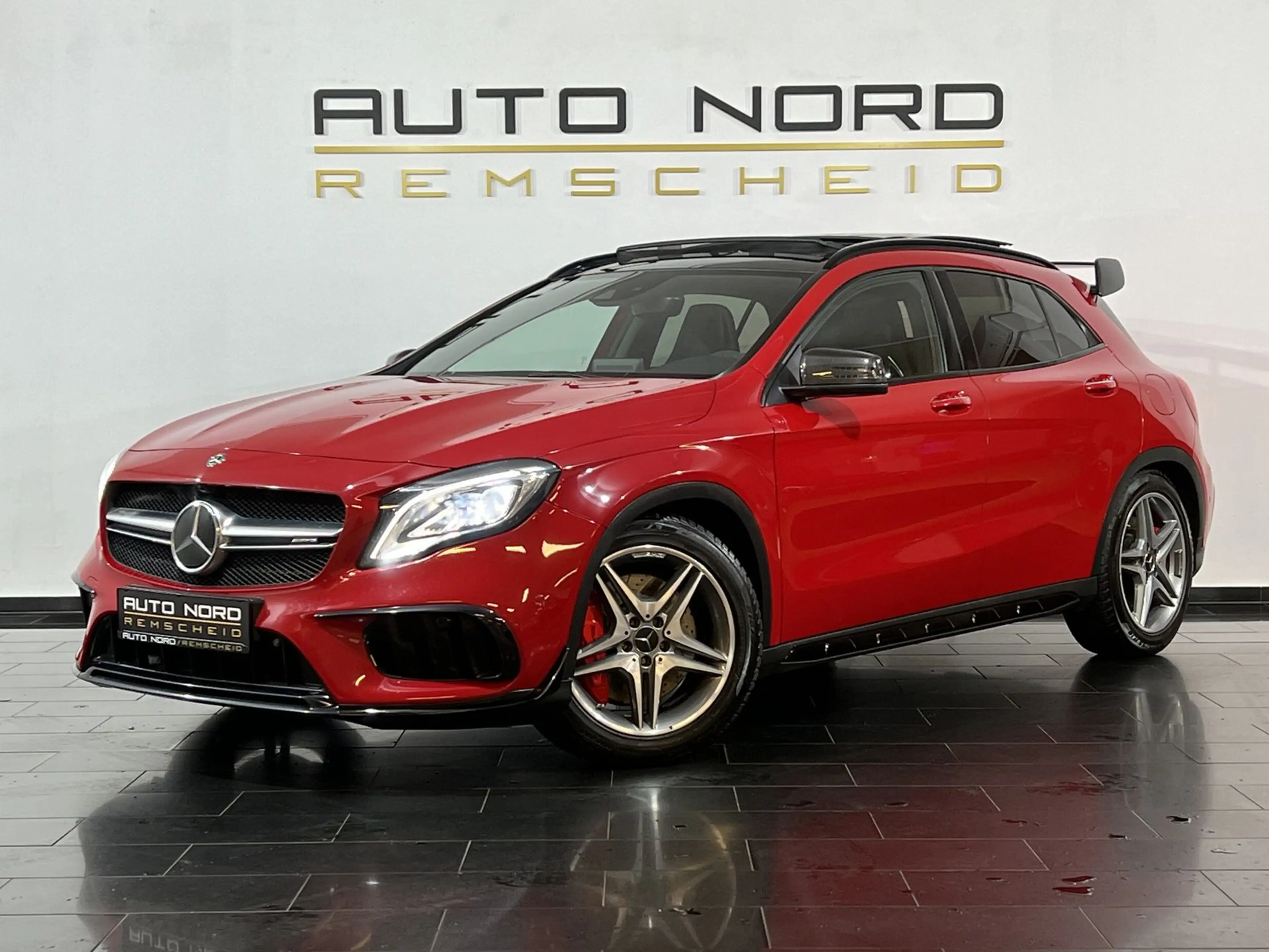 Mercedes-Benz GLA 45 AMG 4Matic*Aero*Perf.AGA*Schale*Pano*LED*
