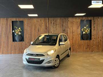 1.2 Plus / Airco / Parkeersensoren / NAP / Aux / E