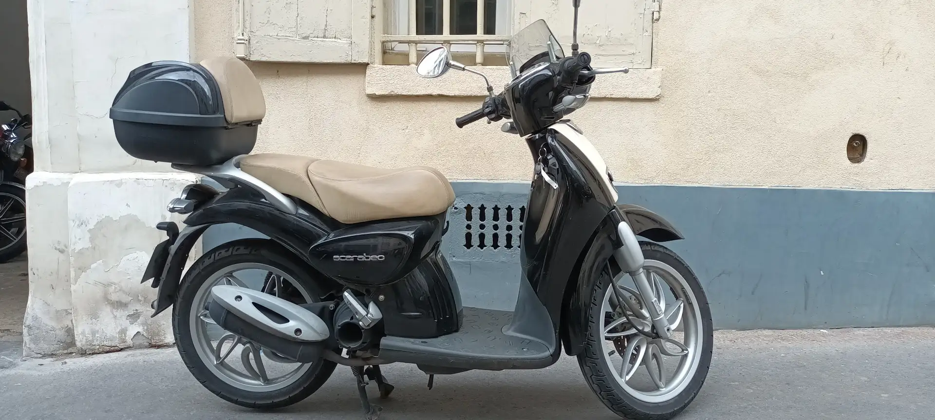 Aprilia Scarabeo Siyah - 1