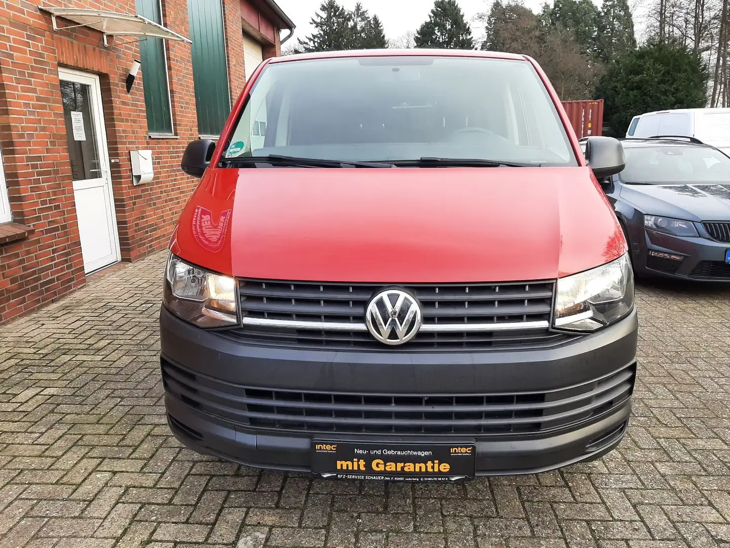 Volkswagen T6 Caravelle T6 Transporter,Motor neu,abnb. AHK Rot - 2
