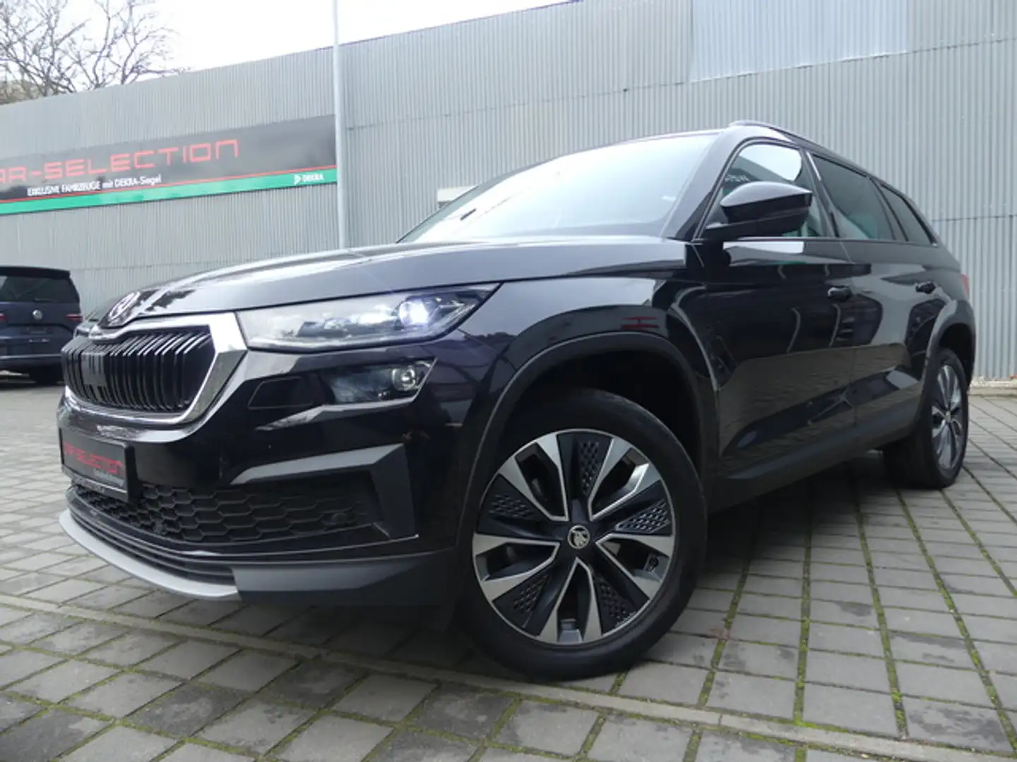 Skoda Kodiaq 2.0 TDI Tour Ambition MATRIX/KAM/STHZ/AHK Noir - 2