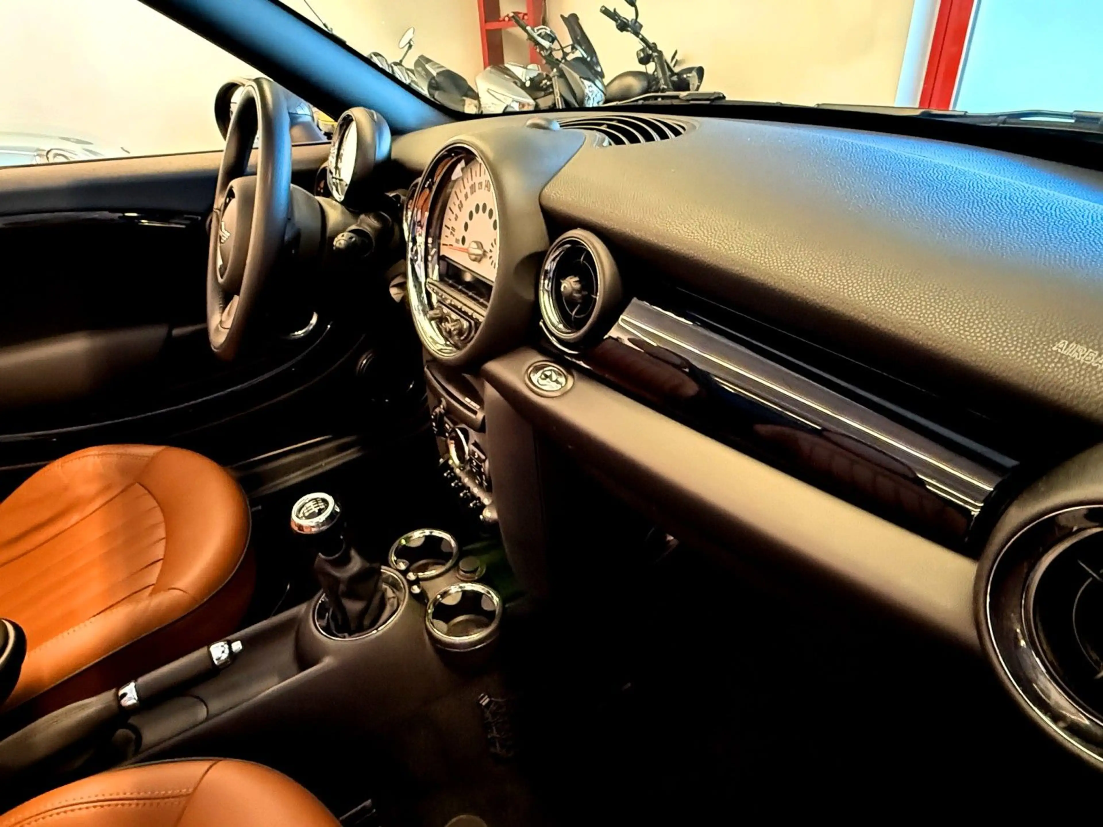 MINI Cooper SD Roadster Cooper SD Leder Klima 17 Zoll Xenon 1A — photo 14