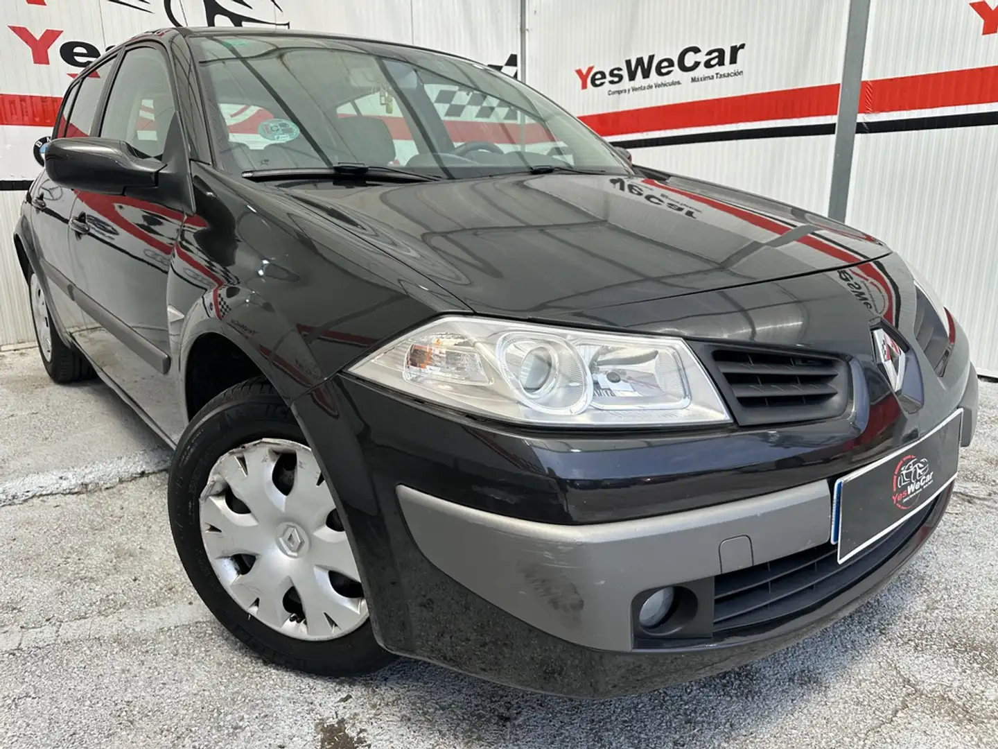 Renault Megane 1.6 Dynamique Negro - 1
