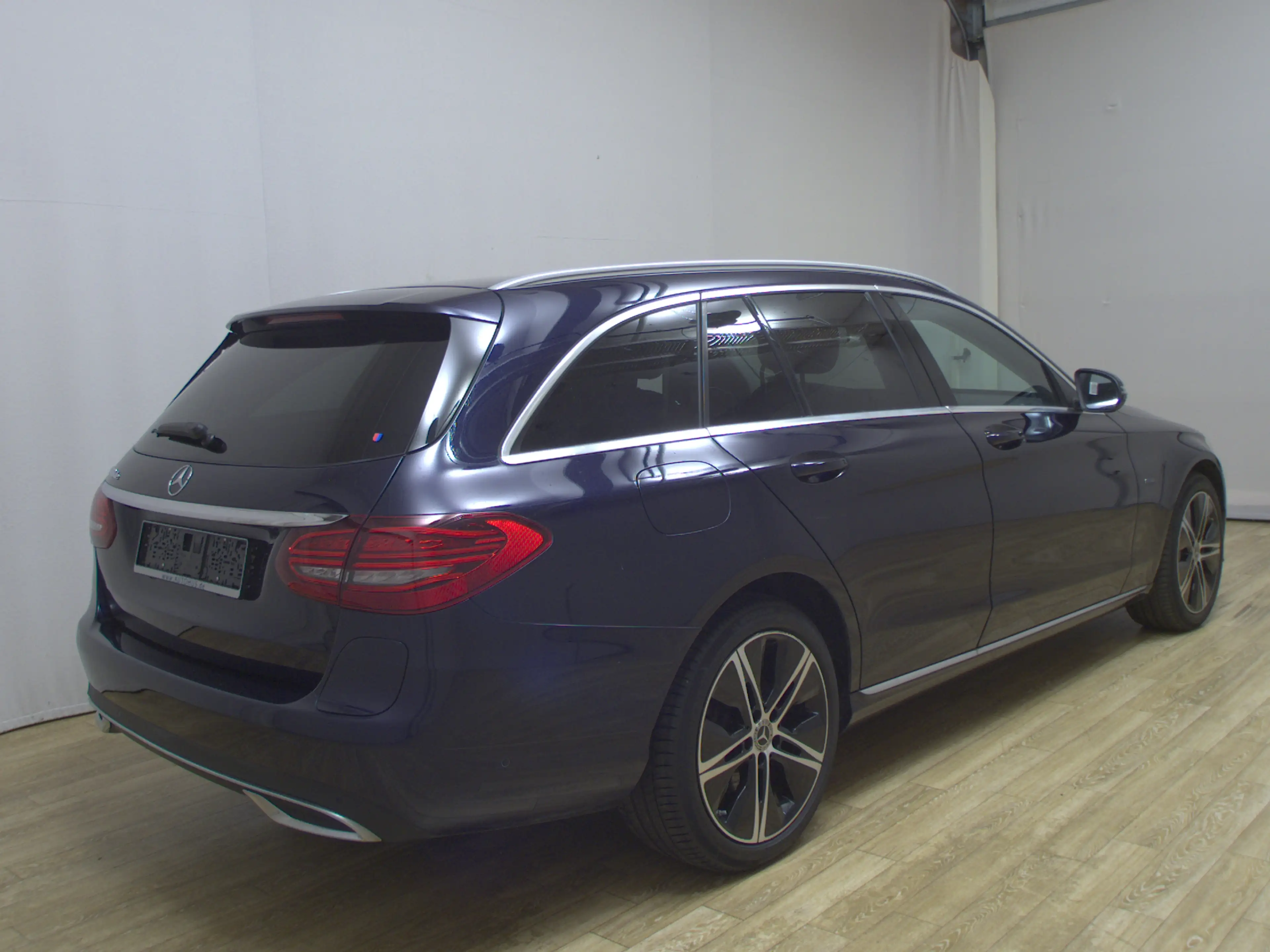 Mercedes-Benz C 300 C 300 T-LEDER NAVI KLIMAAUT RADIO TEMPO MFL SHZ PDC ACC SOUND LED Burmester — photo 4