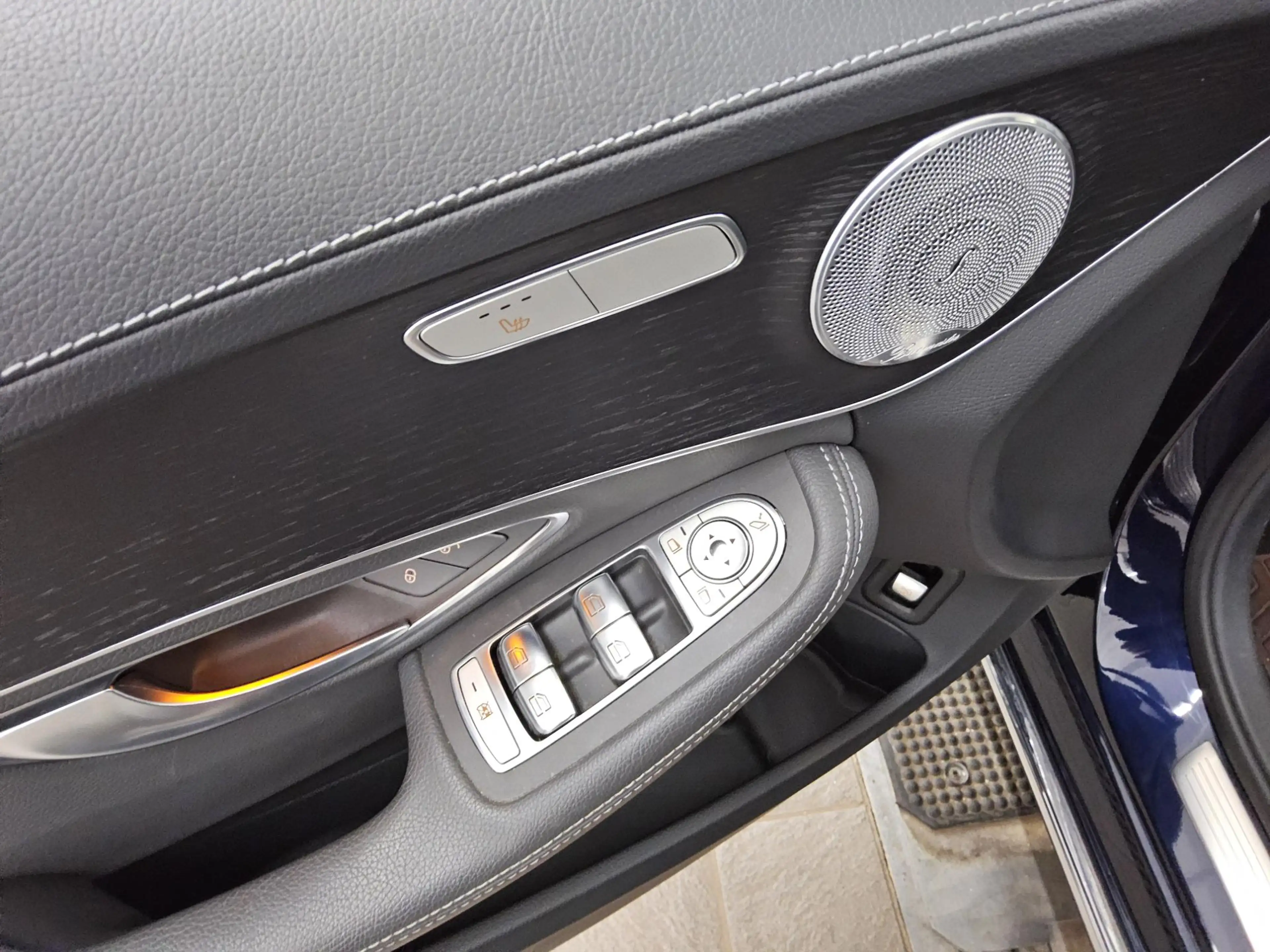 Mercedes-Benz C 300 C 300 T-LEDER NAVI KLIMAAUT RADIO TEMPO MFL SHZ PDC ACC SOUND LED Burmester — photo 9