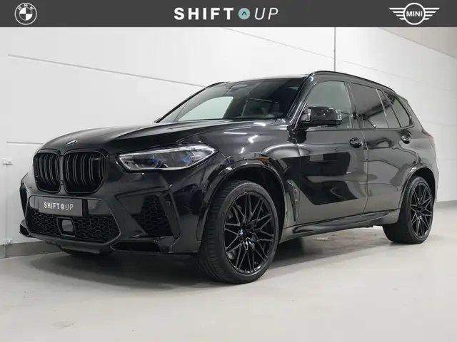 BMW X5 M Competition Skylounge | Akrapovic