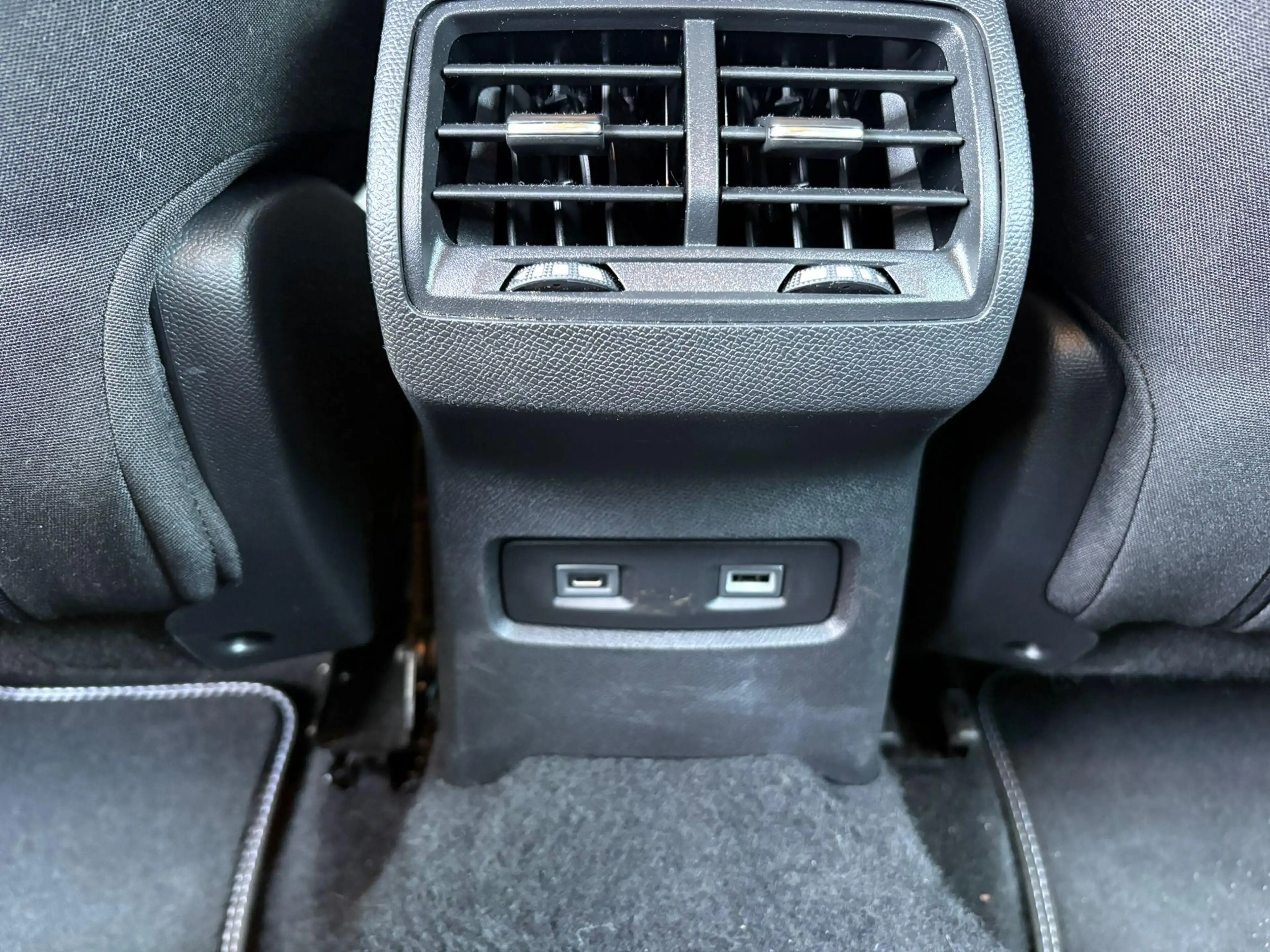 Citroen E-C4 Electric Feel 50 kWh | Apple Carplay/Android Auto | Camera — photo 12