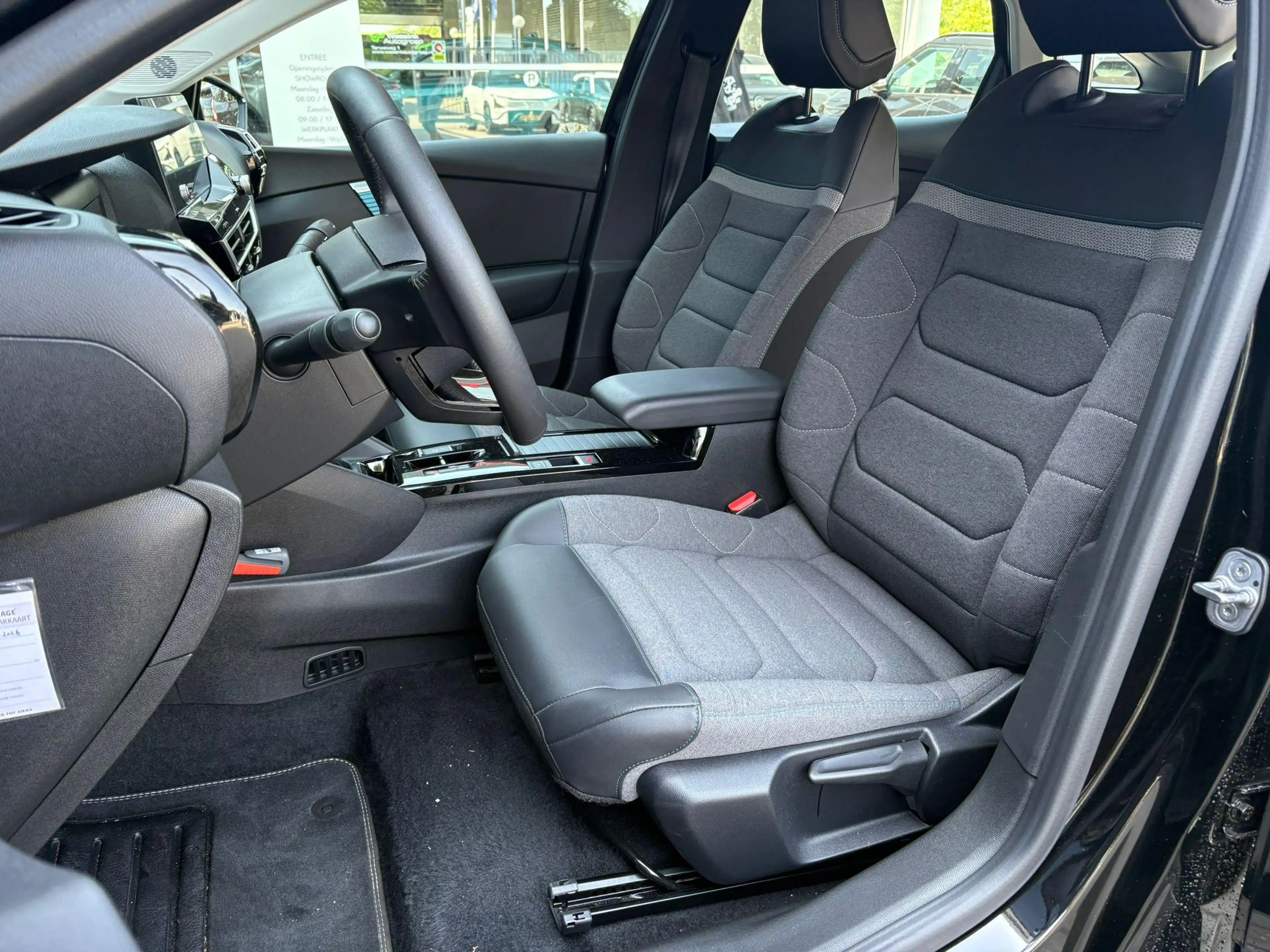 Citroen E-C4 Electric Feel 50 kWh | Apple Carplay/Android Auto | Camera — photo 10