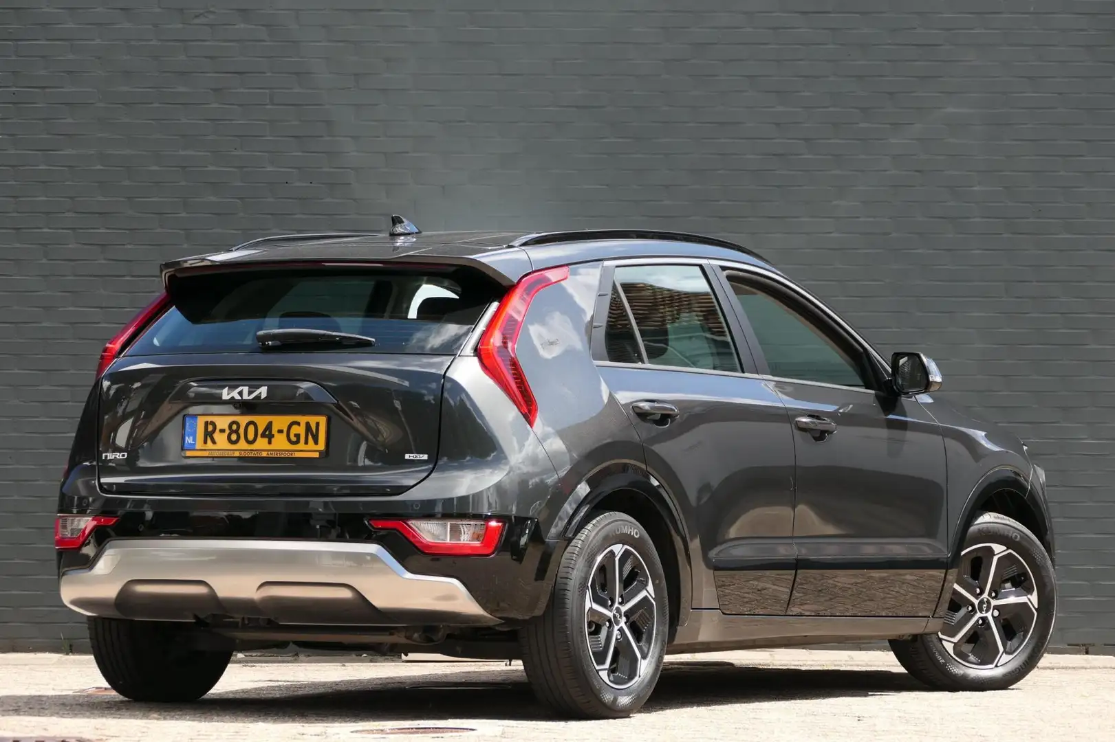 Kia Niro 1.6 GDi Hybrid DynamicLine Trekhaak | Carplay | Ad Grijs - 2