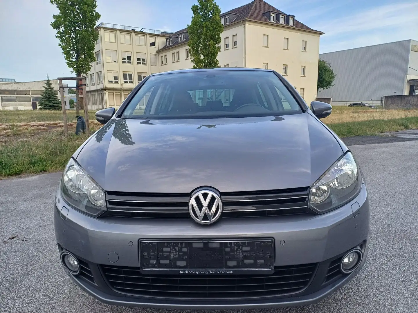 Volkswagen Golf VI Team 1.6 TDI DSG Automatik/Navi/PDC Grau - 2