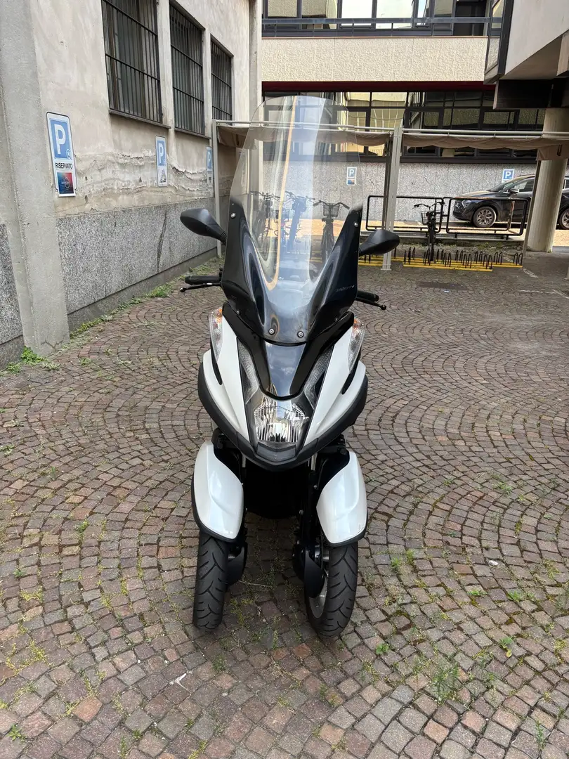 Yamaha TriCity 125 cc Blanco - 1