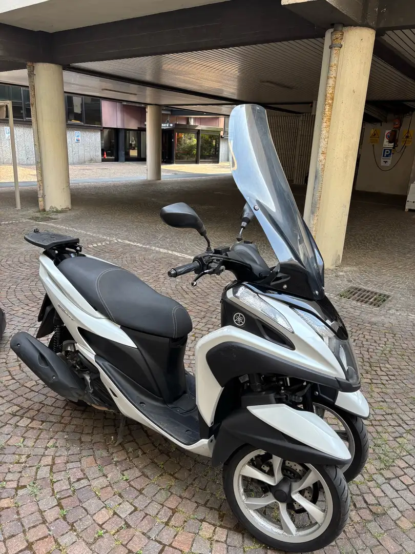 Yamaha TriCity 125 cc Blanco - 2