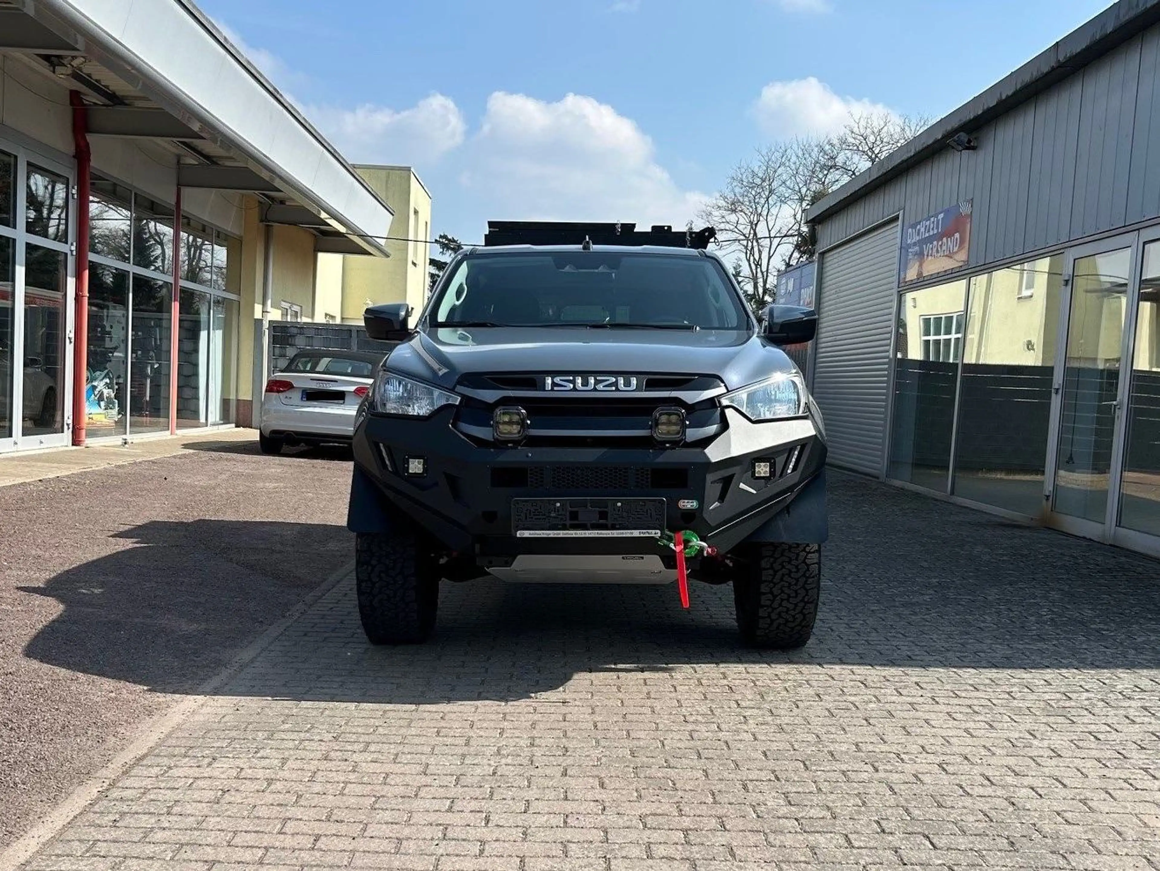 Isuzu D-Max Double Cab 4WD Autm. LS — photo 2