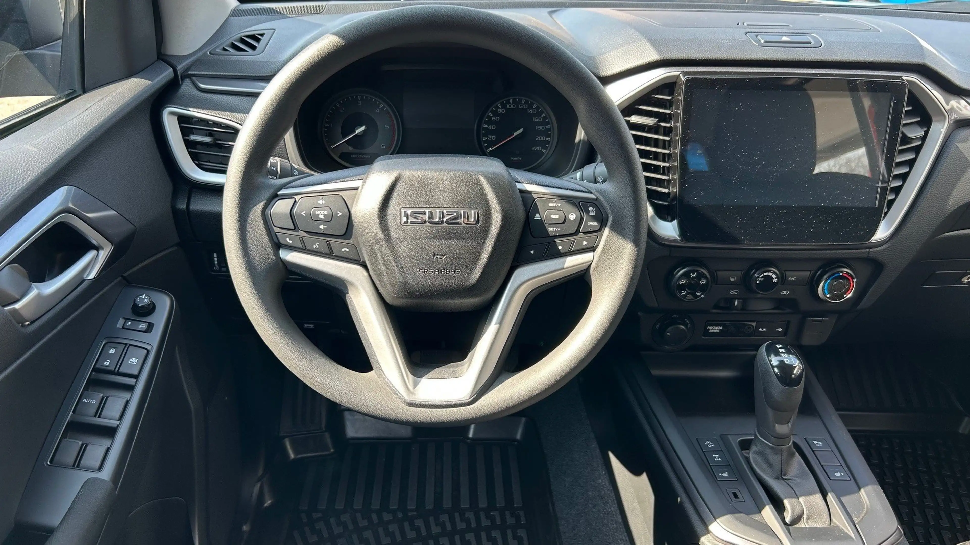 Isuzu D-Max Double Cab 4WD Autm. LS — photo 16