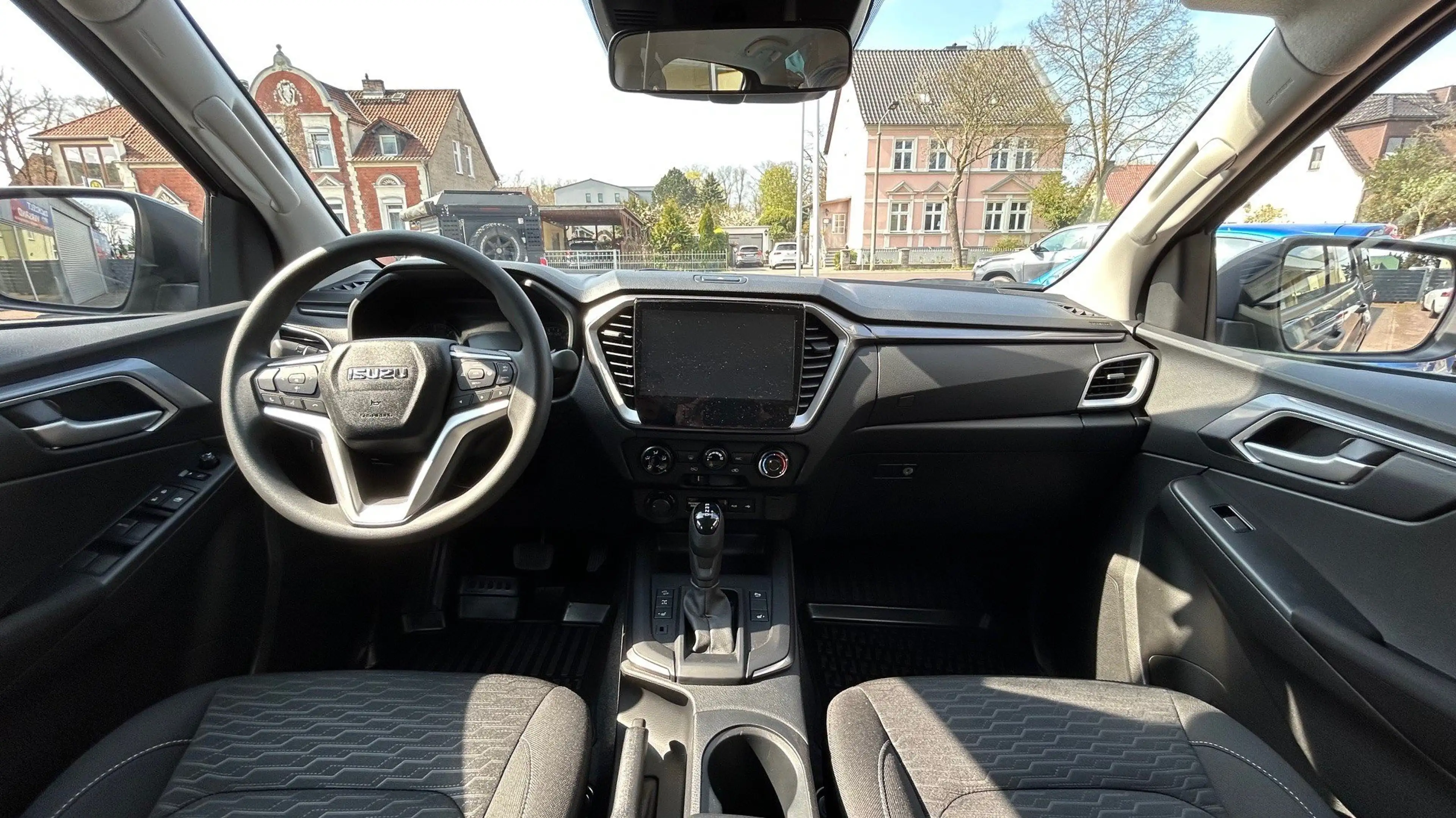 Isuzu D-Max Double Cab 4WD Autm. LS — photo 15