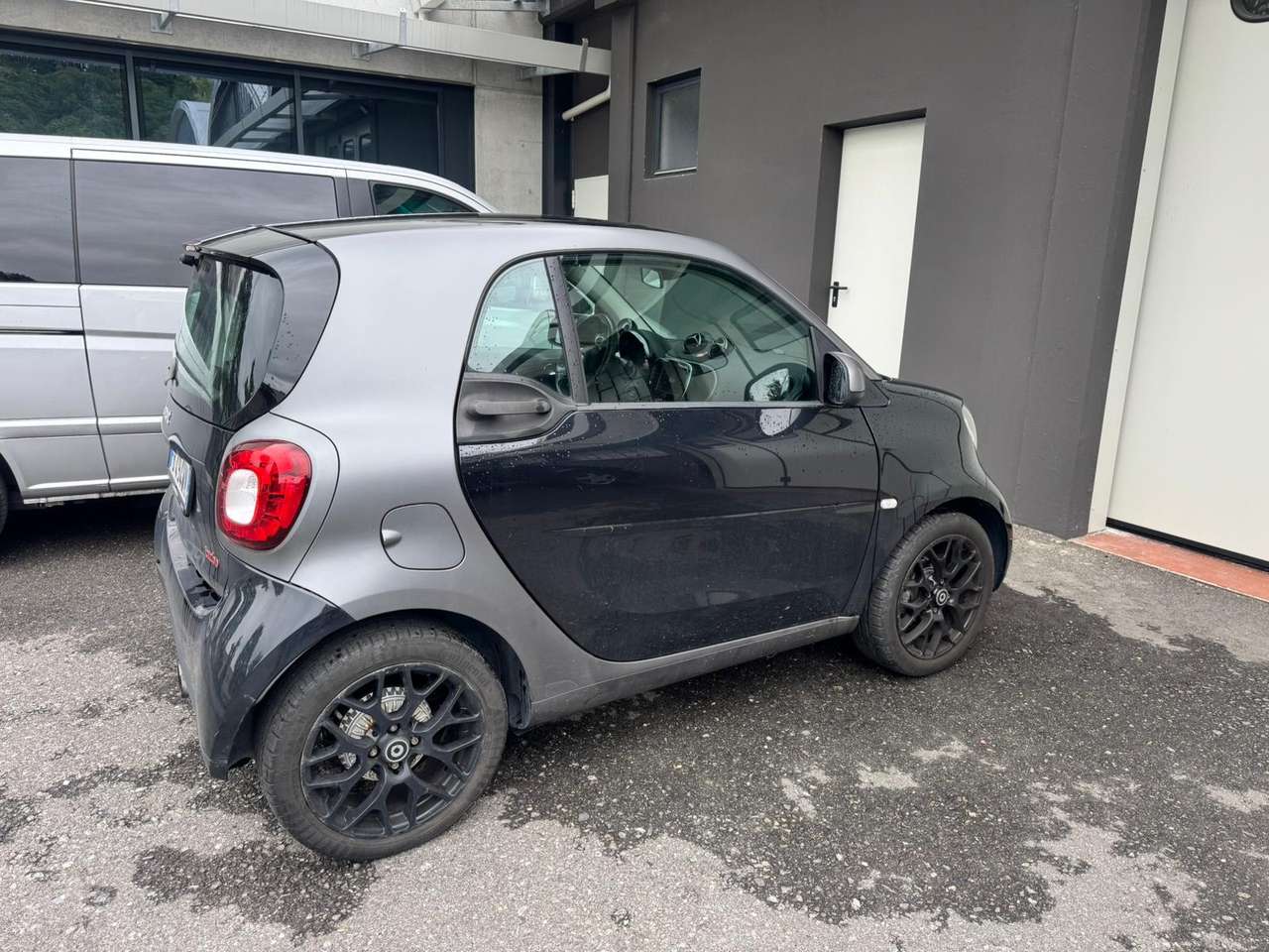 smart forTwo Fortwo III 2015 0.9 t Prime 90cv Navigatore