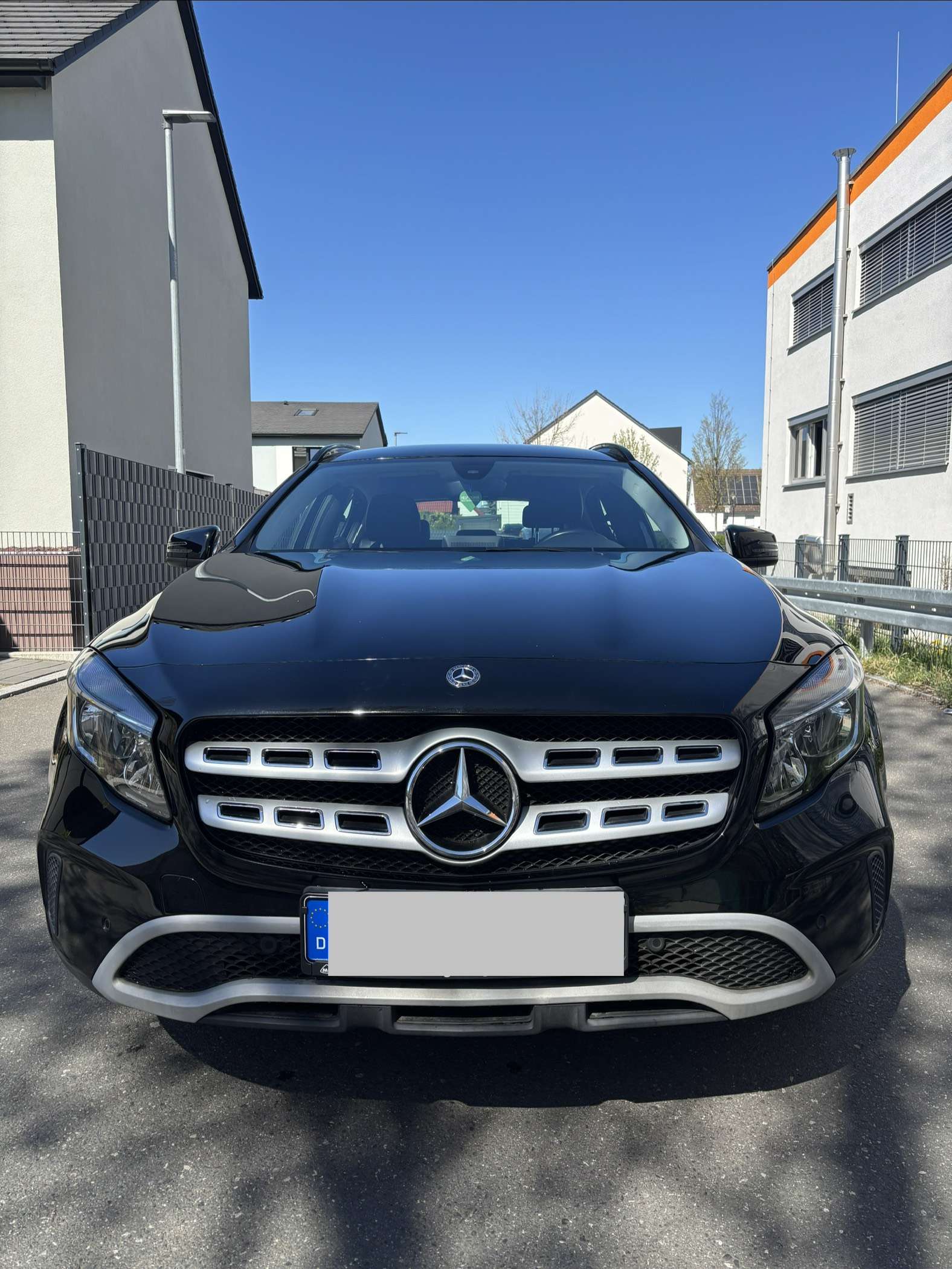 Second hand Mercedes Benz Gla-Class 180