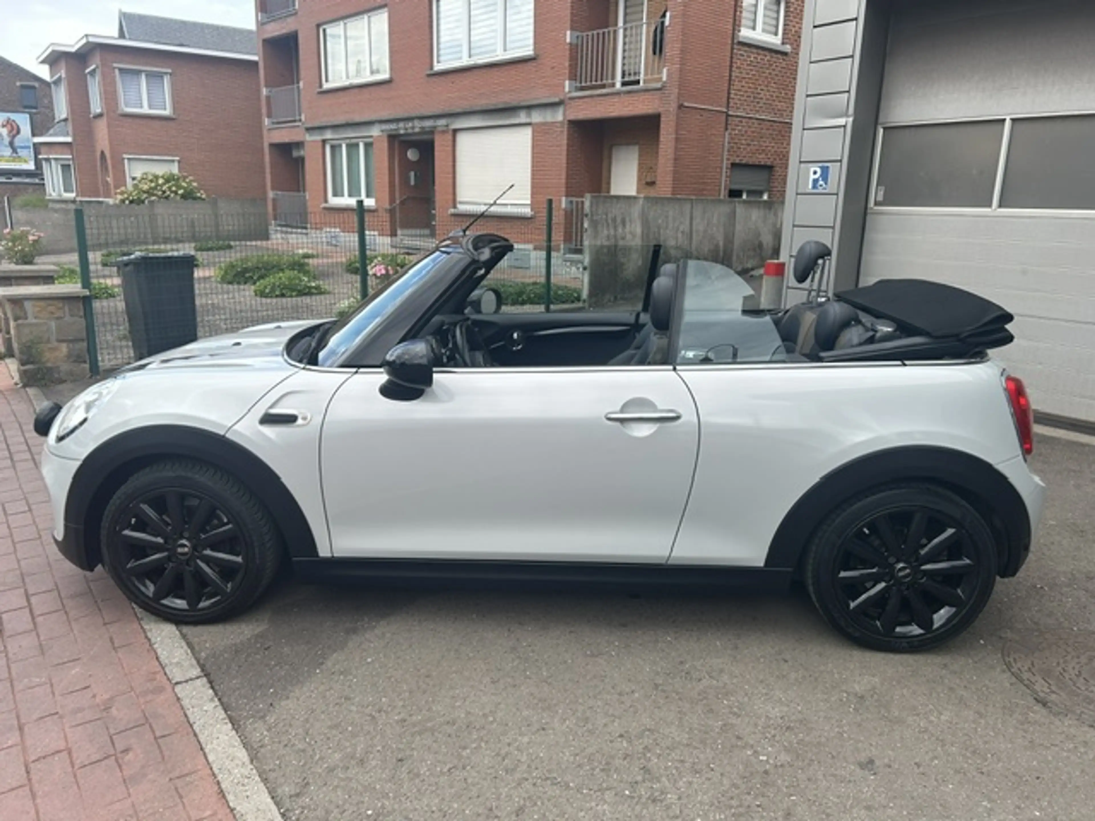 MINI Cooper Cabrio Mini Cabriolet 1.5 Cooper - Très belle! Garantie — photo 5