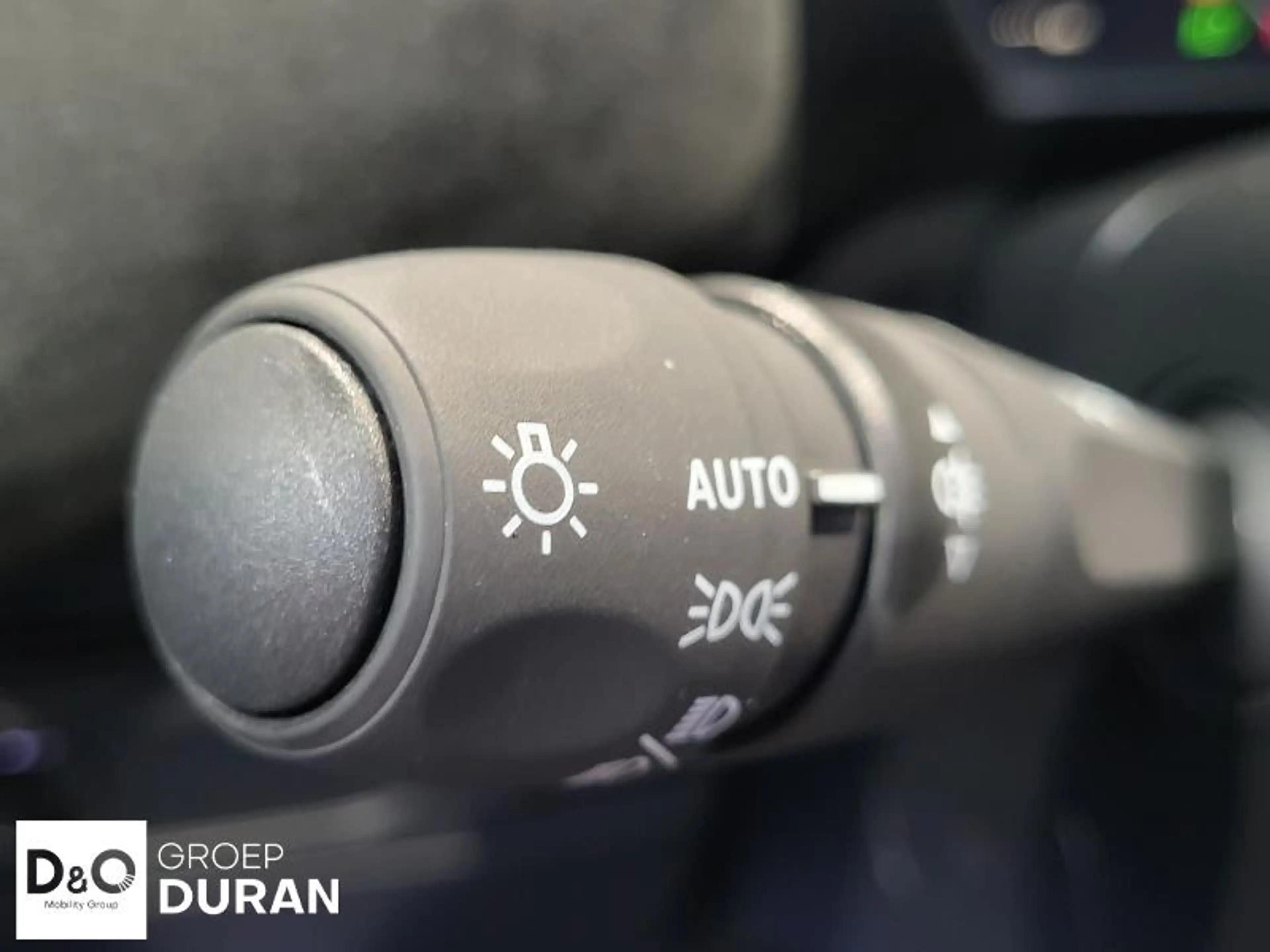 DS Automobiles DS 3 Performance Line 1.2 Hybrid AT6 — photo 15