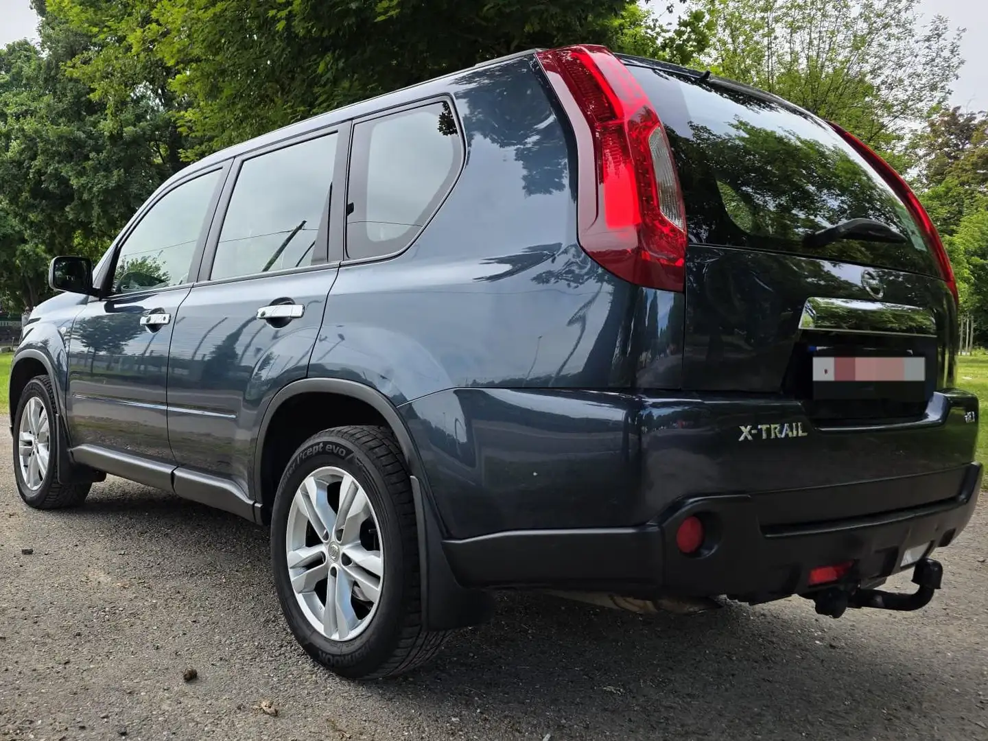 Nissan X-Trail X-Trail 2.0 dci 4x4 DPF Automatik SE - 2