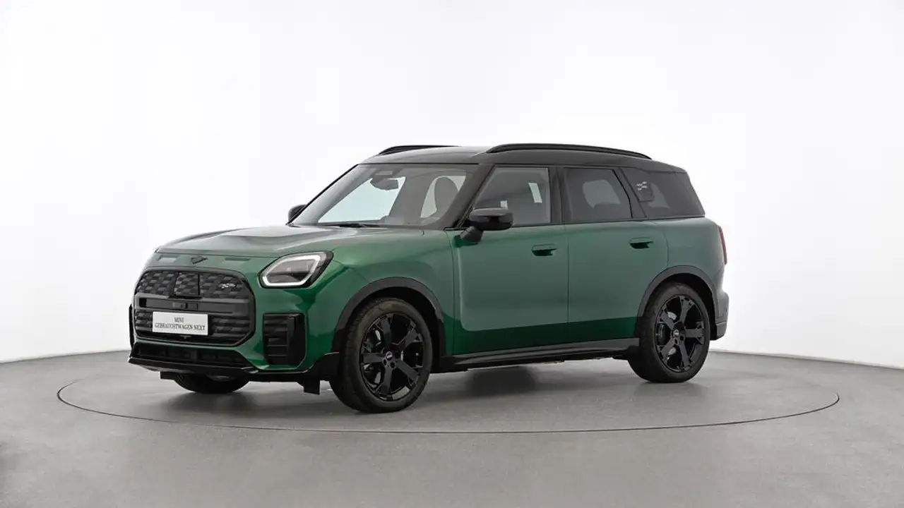 MINI Countryman John Cooper Works Trim