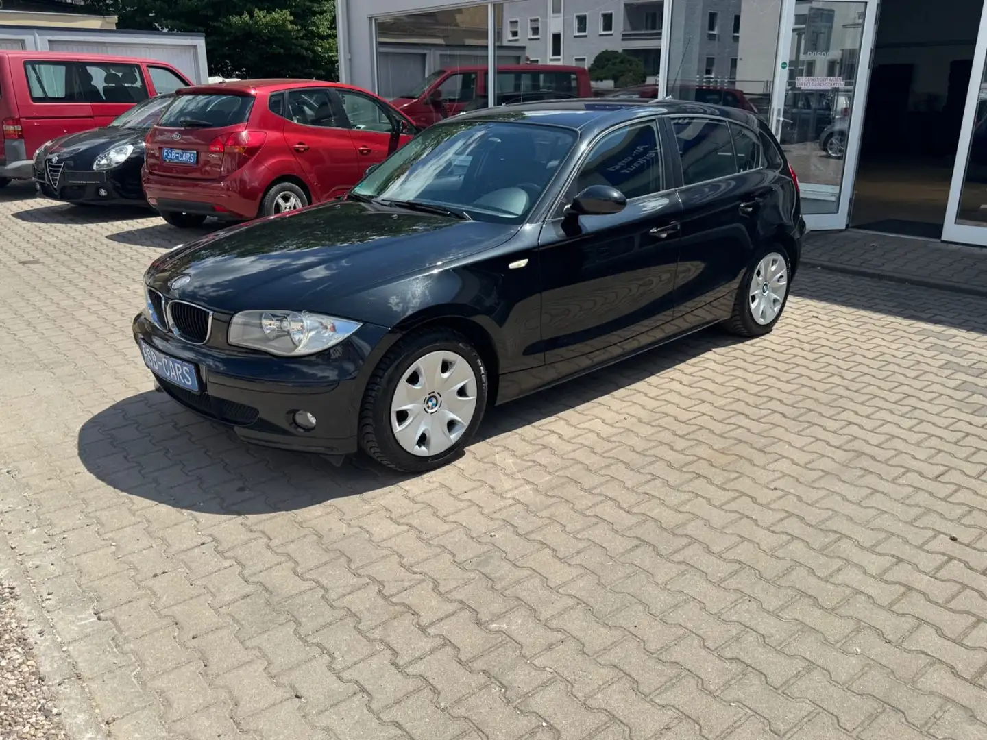 BMW 116 Baureihe 1 Lim. 116i Noir - 2