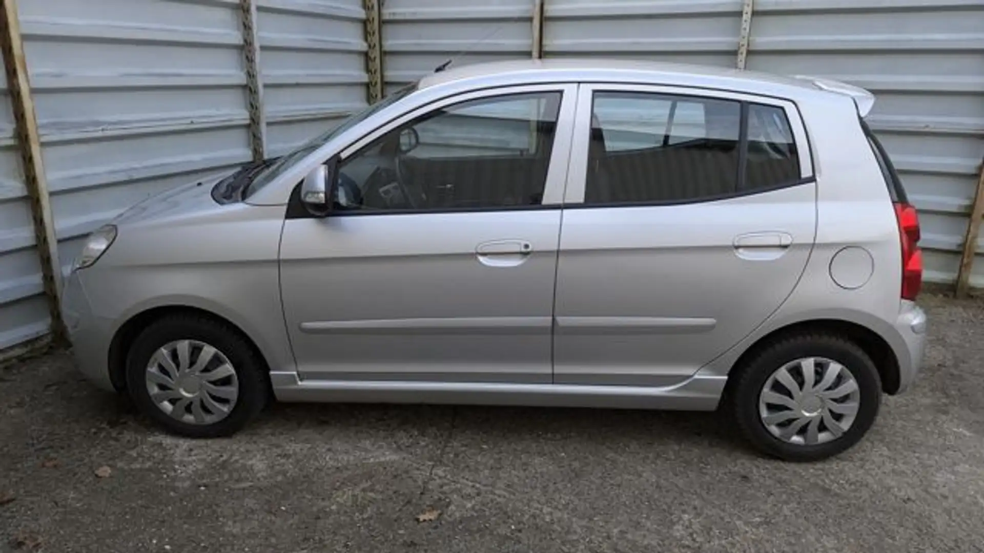 Kia Picanto 1.1 Cool*Automatikgetr.schaltet unsauber Argento - 2