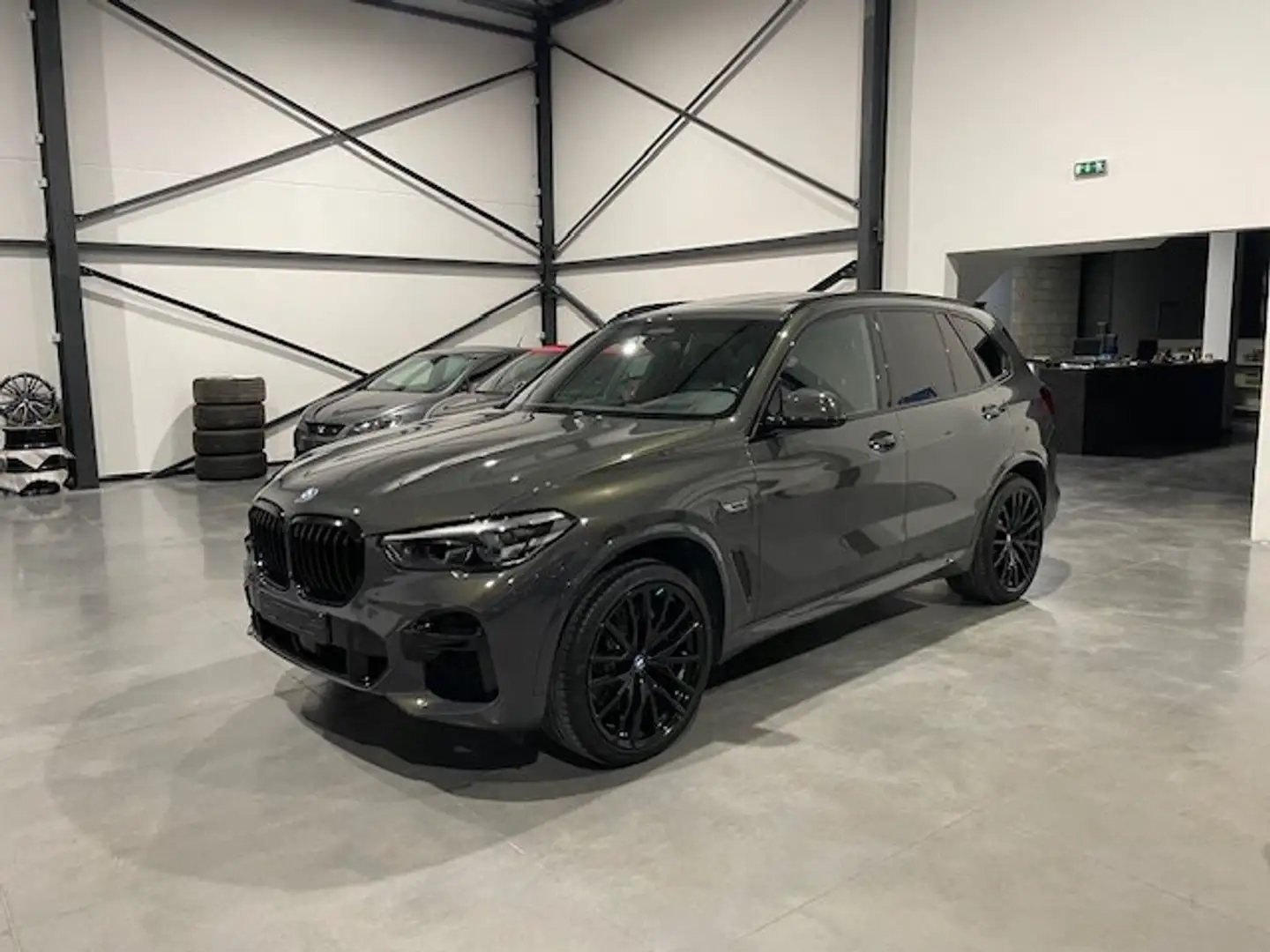 BMW X5 X5 xDrive45e M-Pack met Garantie Brun - 1