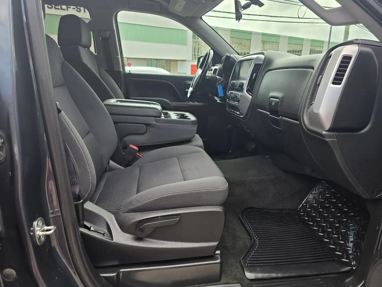 GMC Sierra 1500 снимка GMC Sierra 1500
