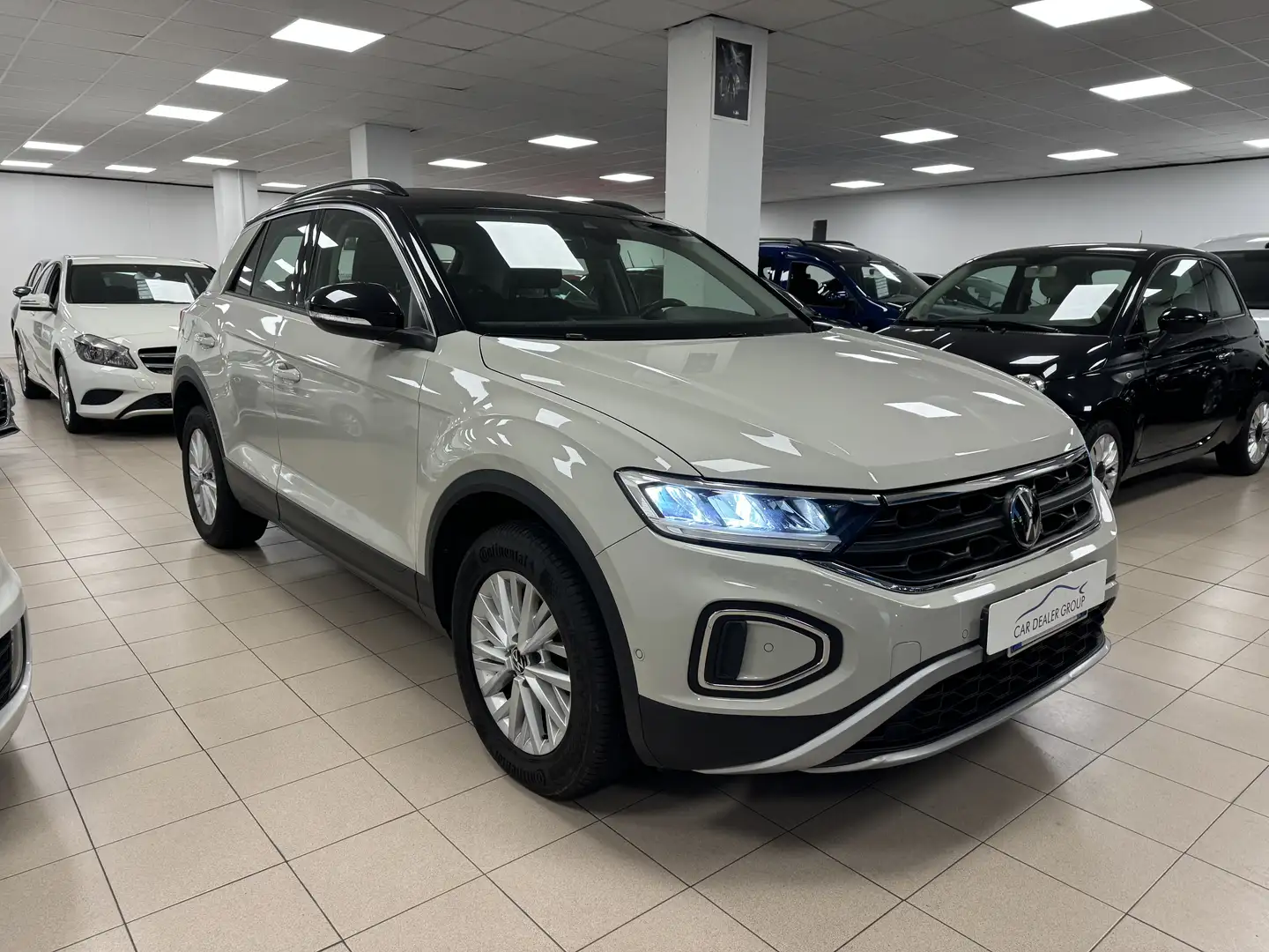 Volkswagen T-Roc T-Roc I 2022 2.0 tdi Life 150cv dsg Grau - 1