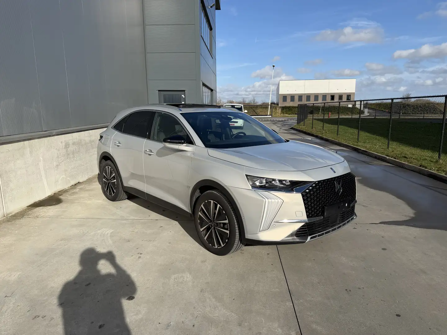 DS Automobiles DS 7 DS 7 1.5 BlueHDi Opera Grau - 2