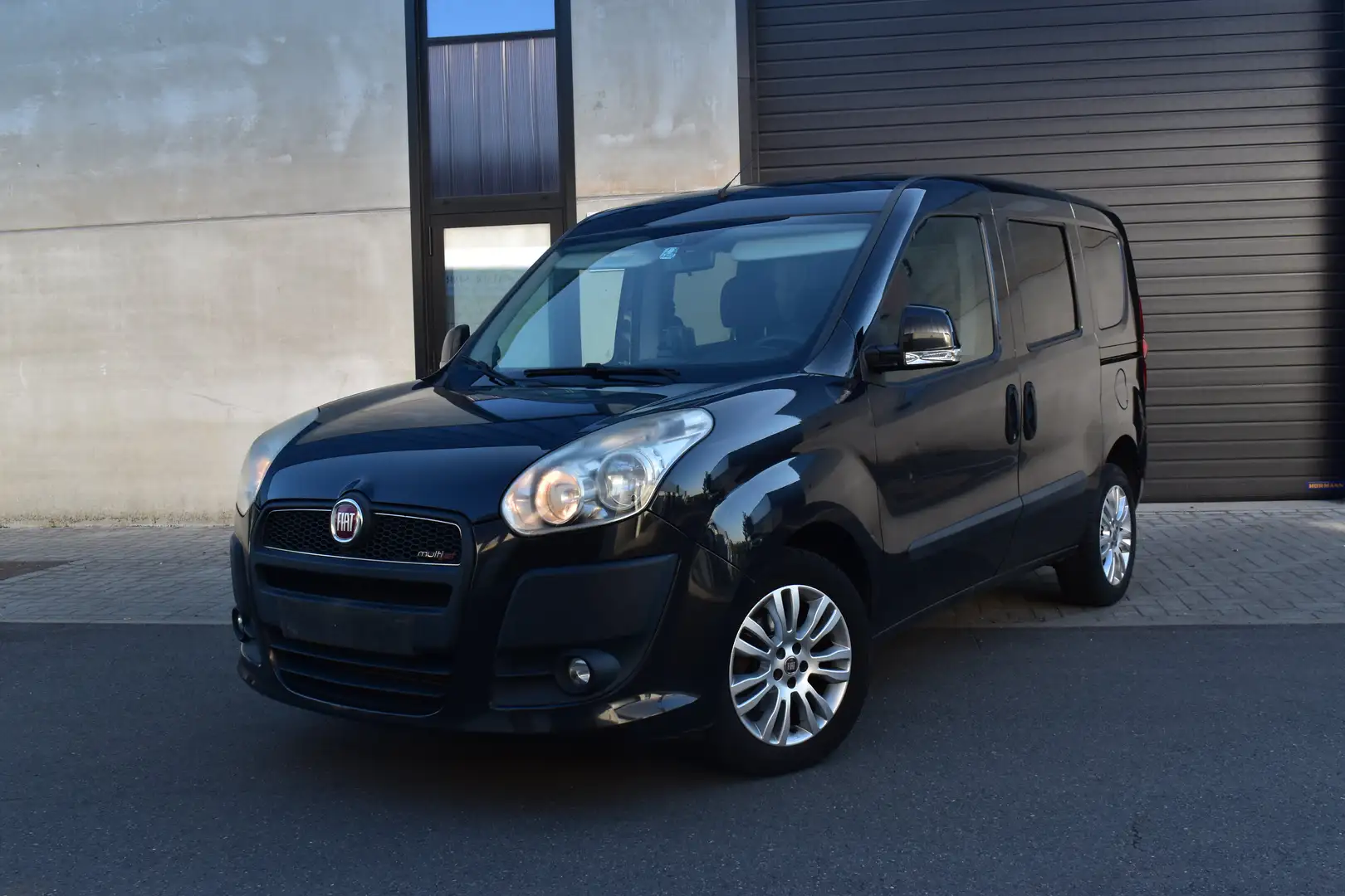 Fiat Doblo 1.6 Multijet 5 Places Tomtom - Airco Black - 1