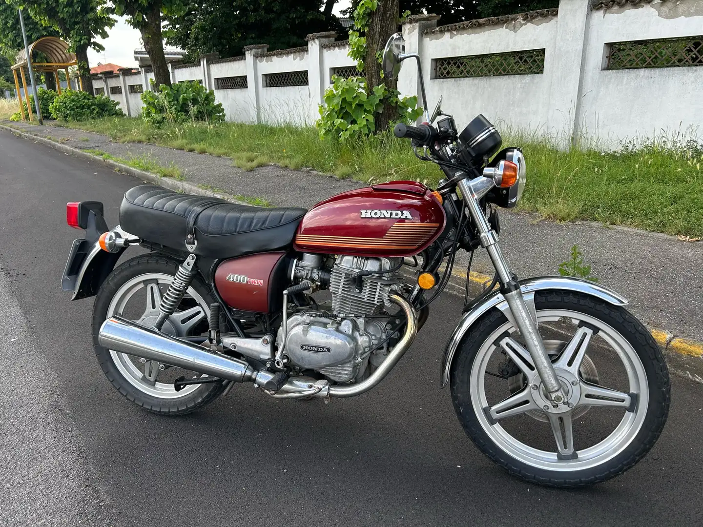 Honda CB 400 TWIN - 2