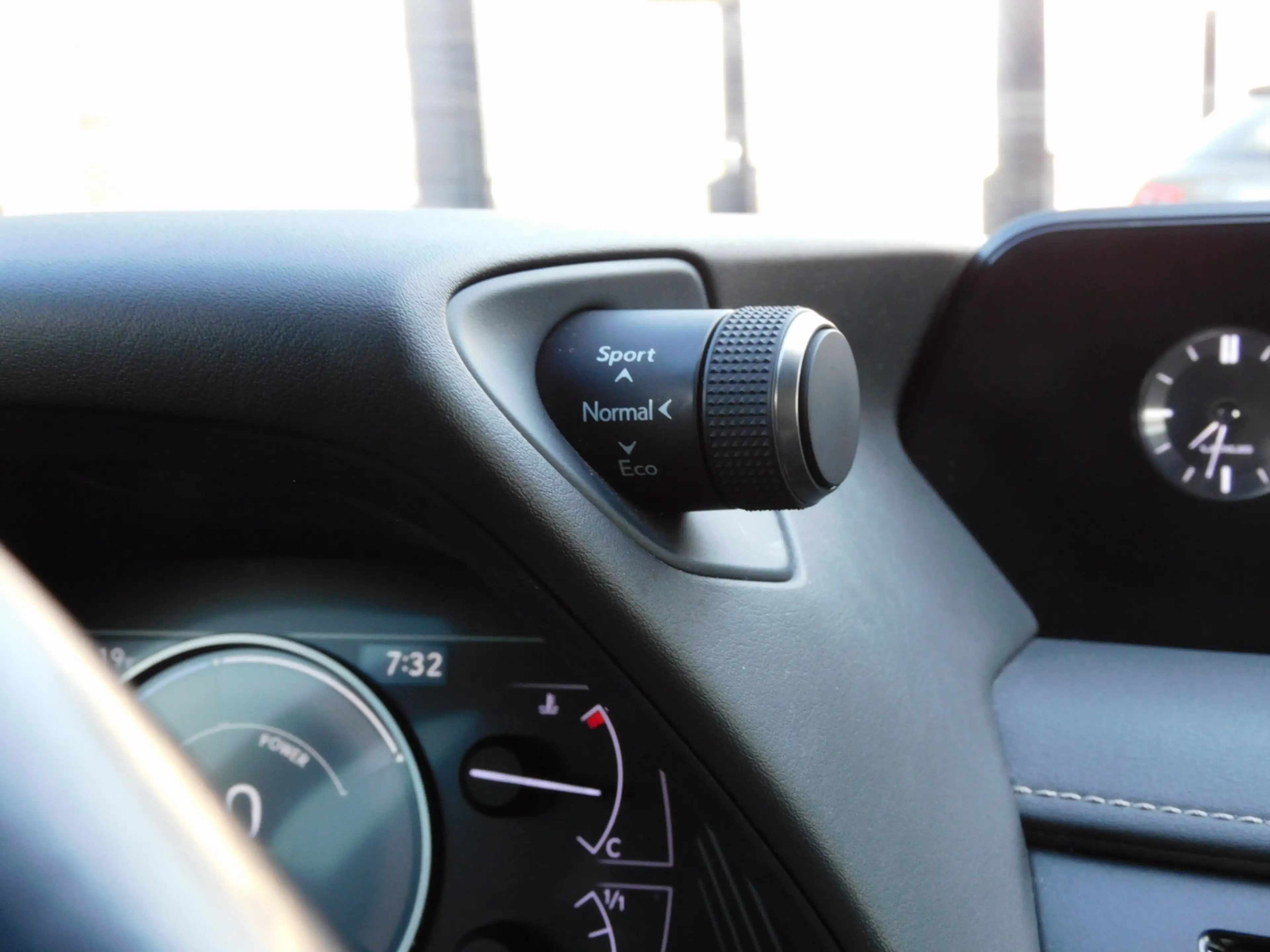 Lexus UX 250h Business Line TOPSTAAT! DEALER ONDERHOUDEN! CARPLA — photo 17