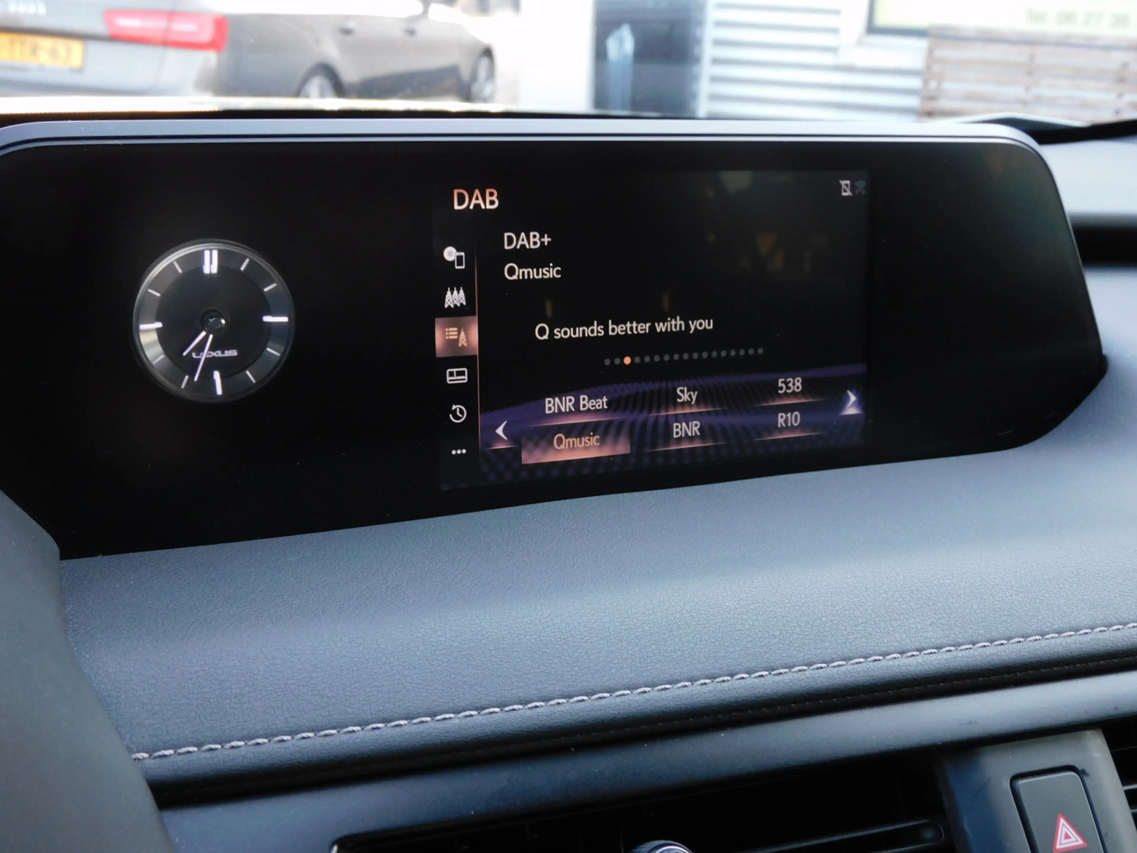 Lexus UX 250h Business Line TOPSTAAT! DEALER ONDERHOUDEN! CARPLA — photo 18