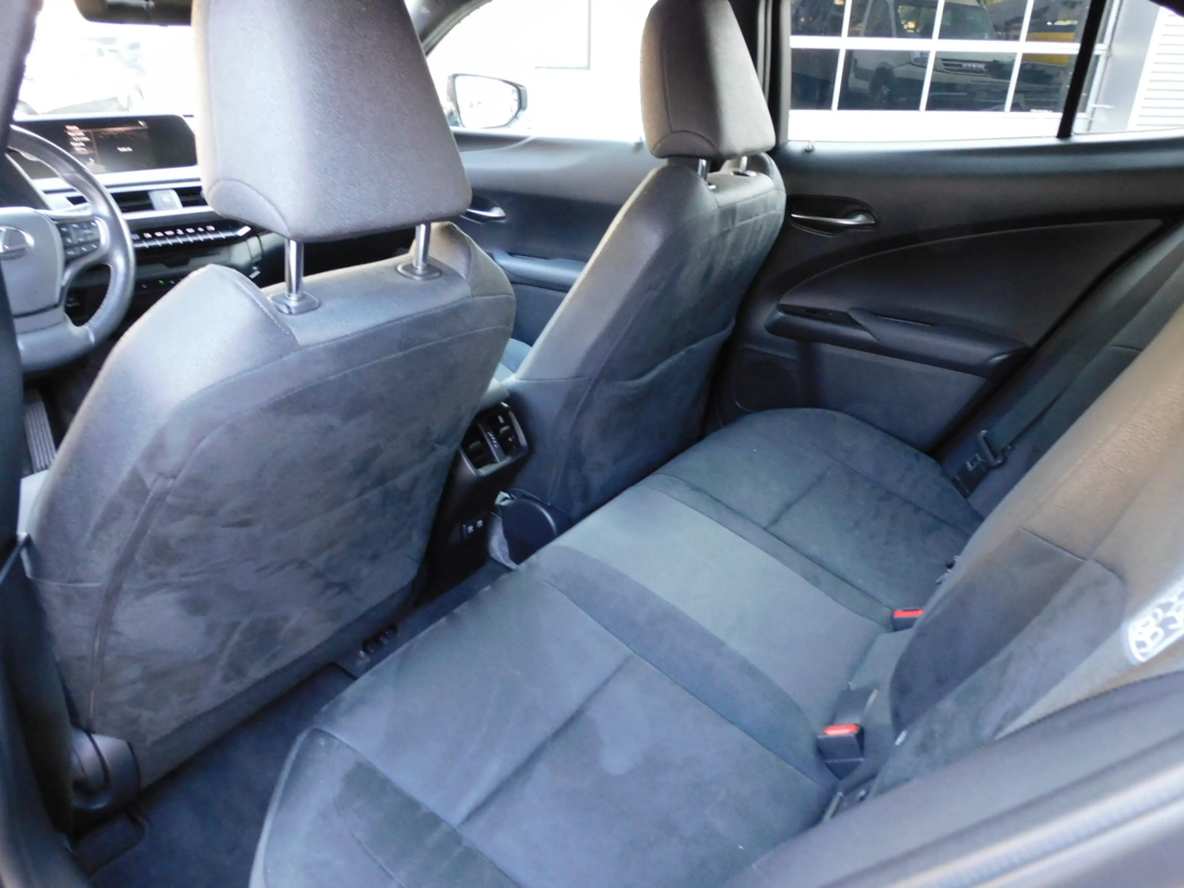 Lexus UX 250h Business Line TOPSTAAT! DEALER ONDERHOUDEN! CARPLA — photo 10