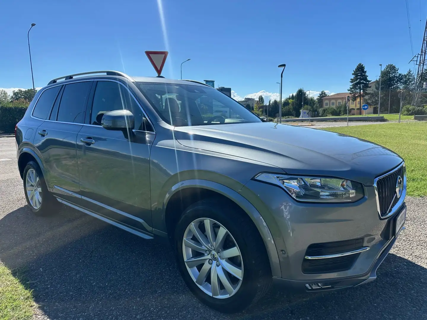 Volvo XC90 2.0 d5 EURO6 awd 7posti Geartronic Grey - 1