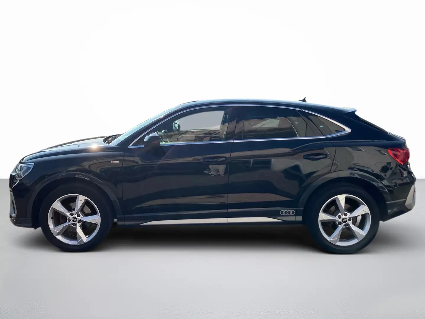 Audi Q3 sportback 35 2.0 tdi s line edition quattro s-tron Zwart - 2