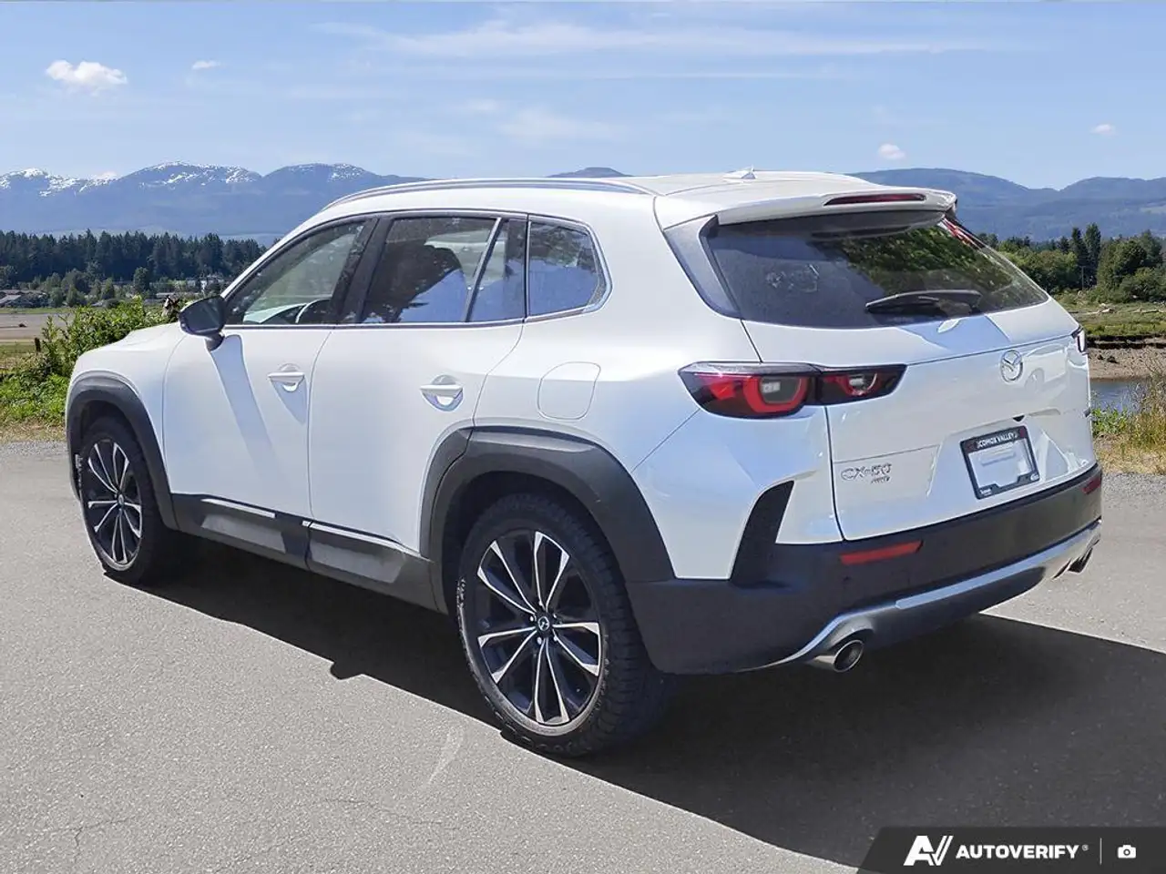 Mazda CX-50 fotografie Mazda CX-50