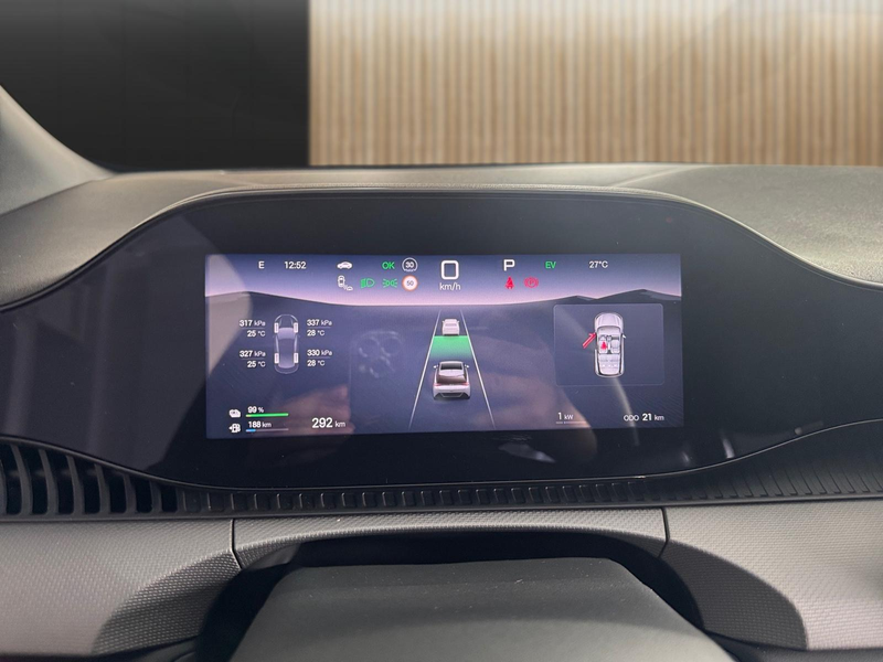 BYD Dolphin G 1.5 PHEV DM-i 156 kW Boost — photo 9