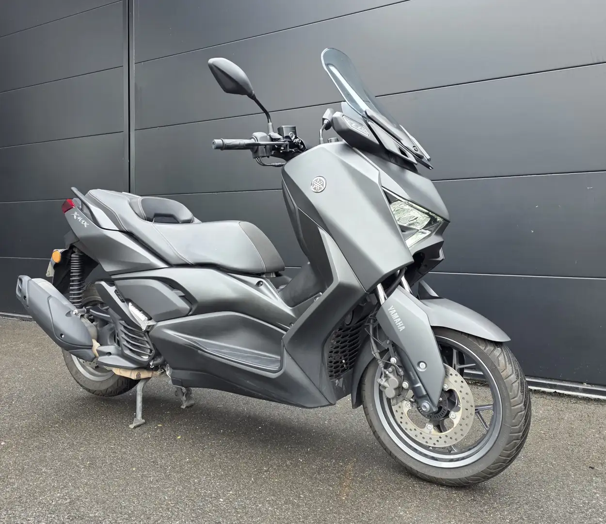 Yamaha X-Max 125 Negru - 1
