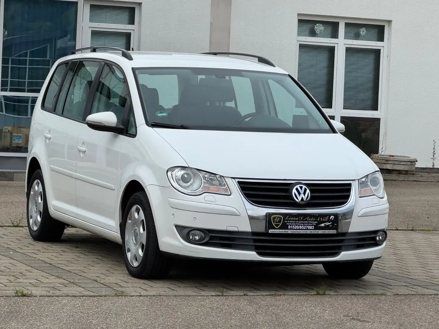 Volkswagen Touran Trendline PDC Klima SHZ AHK TÜV/AU 11.26 Blanco - 1