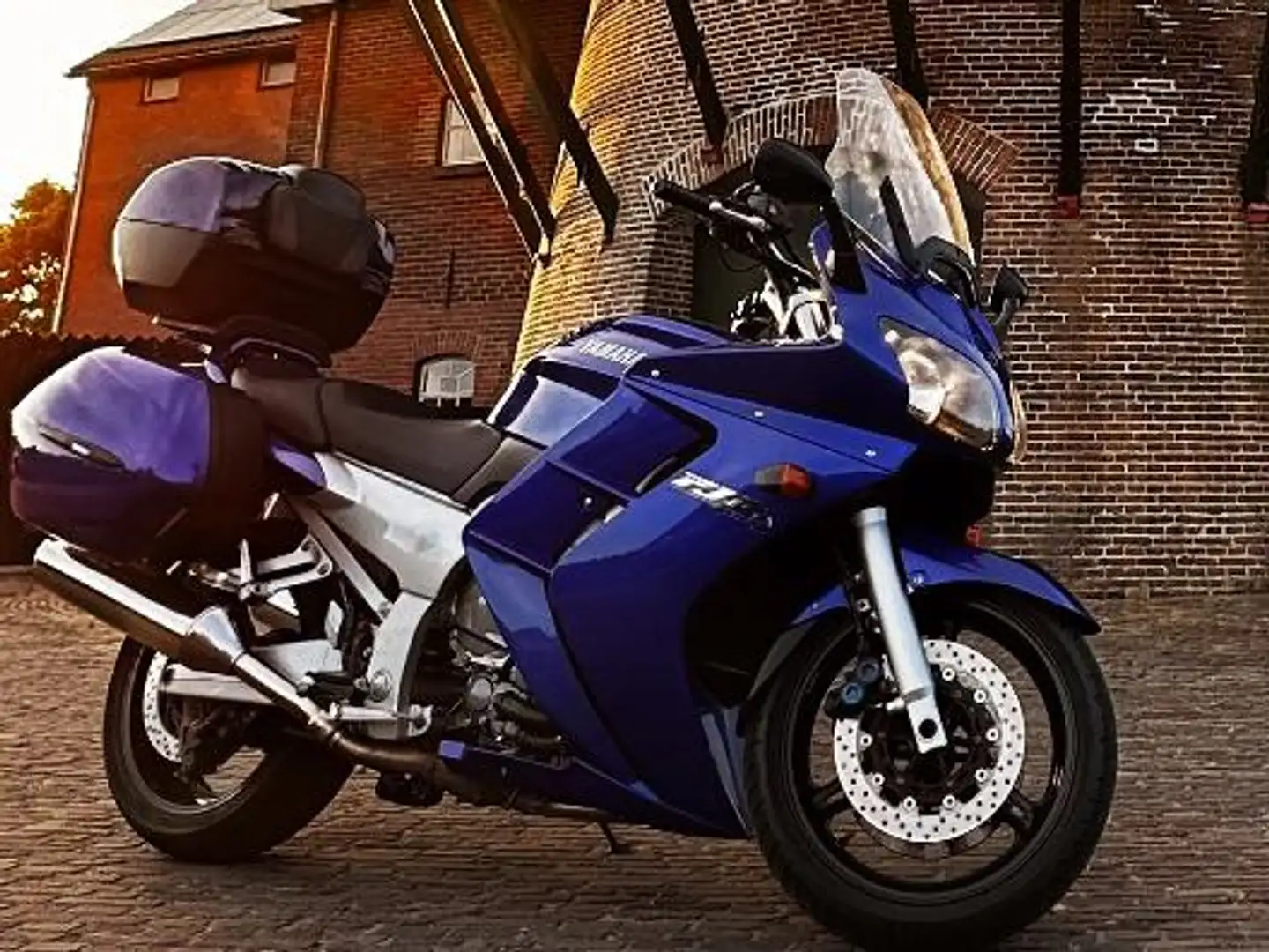 Yamaha FJR 1300 Albastru - 1