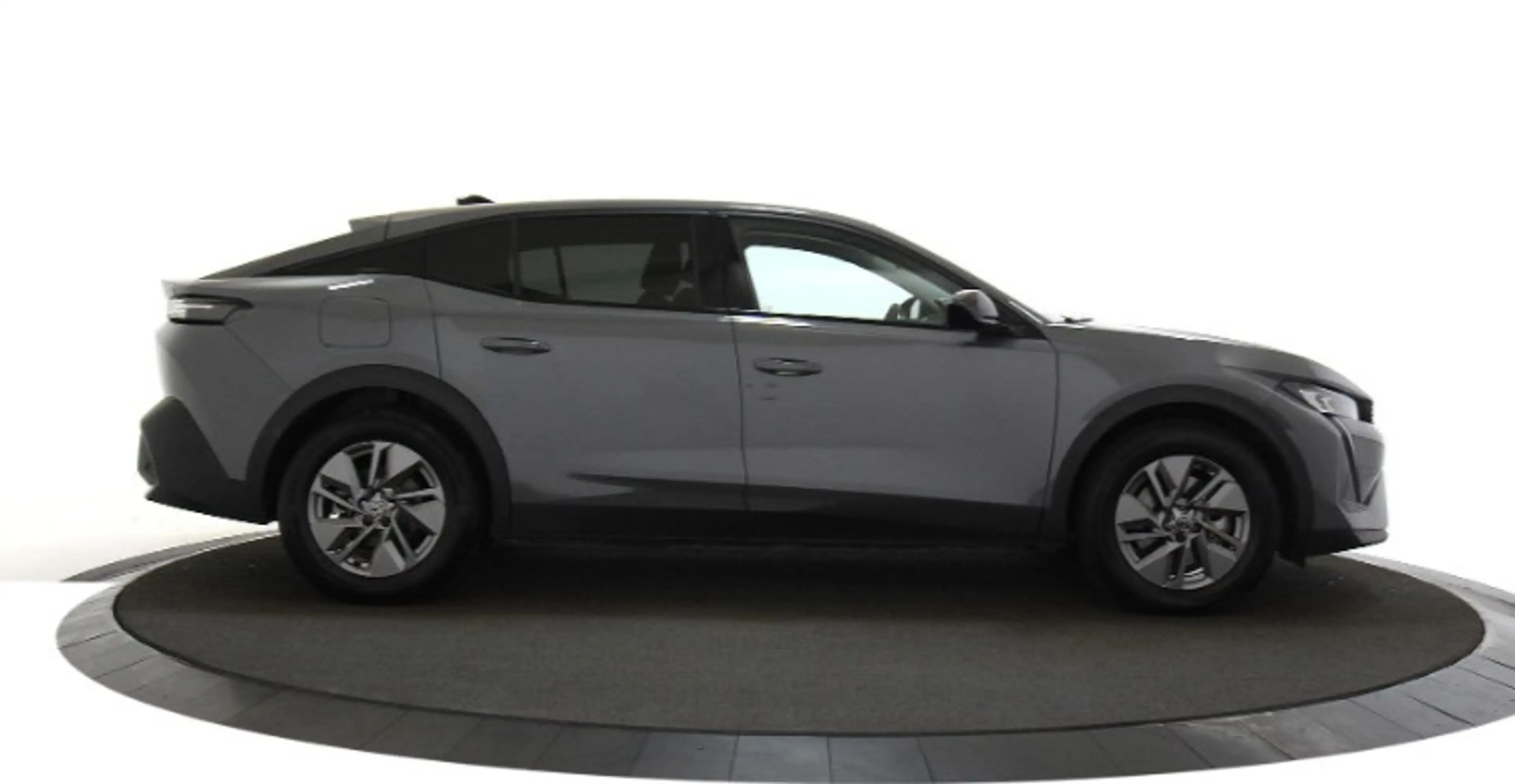 Peugeot 408 1.6 HYbrid Allure 180 EAT8 360 Camera / Winterpack — photo 6