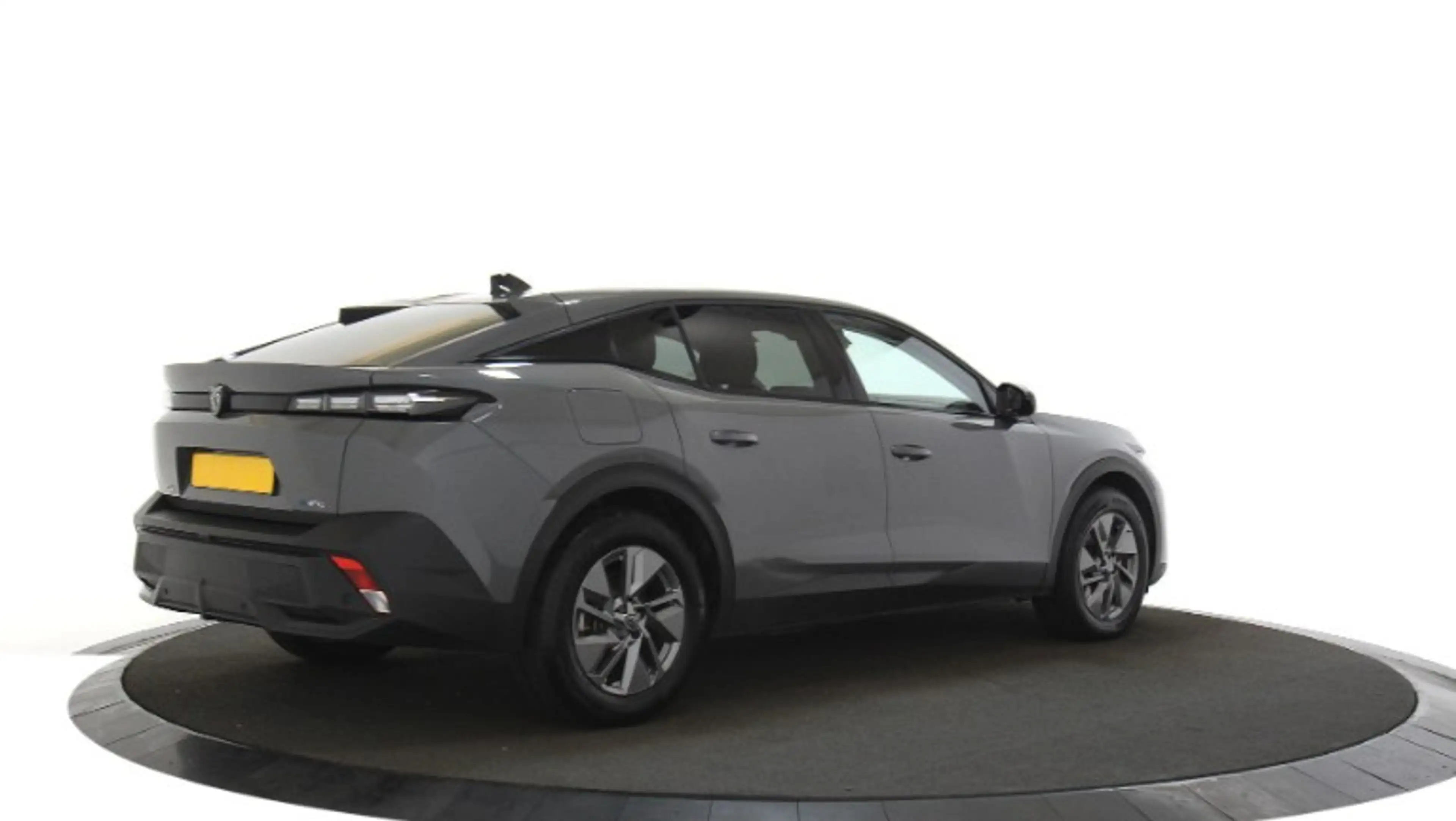Peugeot 408 1.6 HYbrid Allure 180 EAT8 360 Camera / Winterpack — photo 3